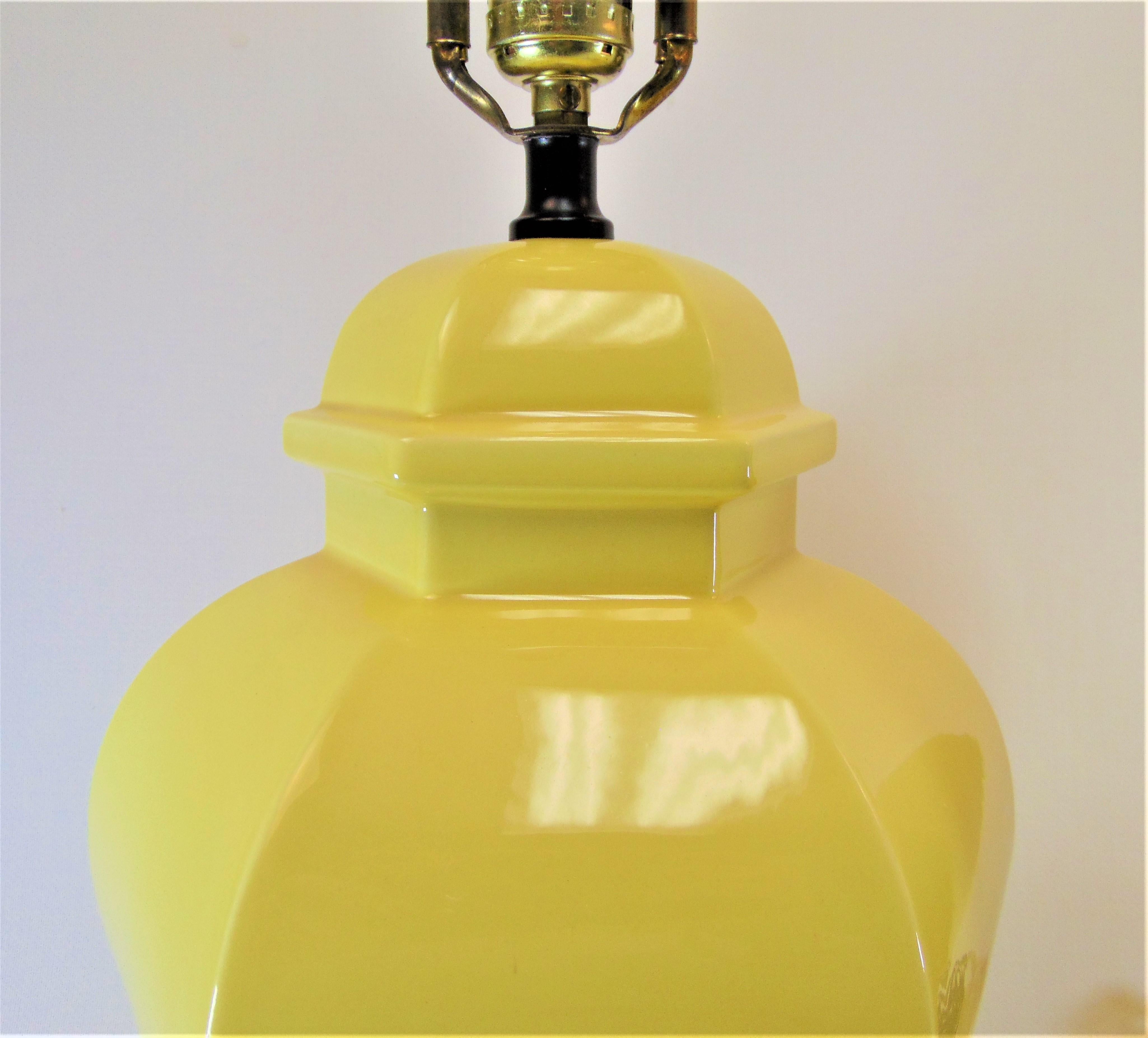 Late 20th Century Asian Inspired Pair of Yellow Ceramic Table Lamps by Paul Hanson For Sale