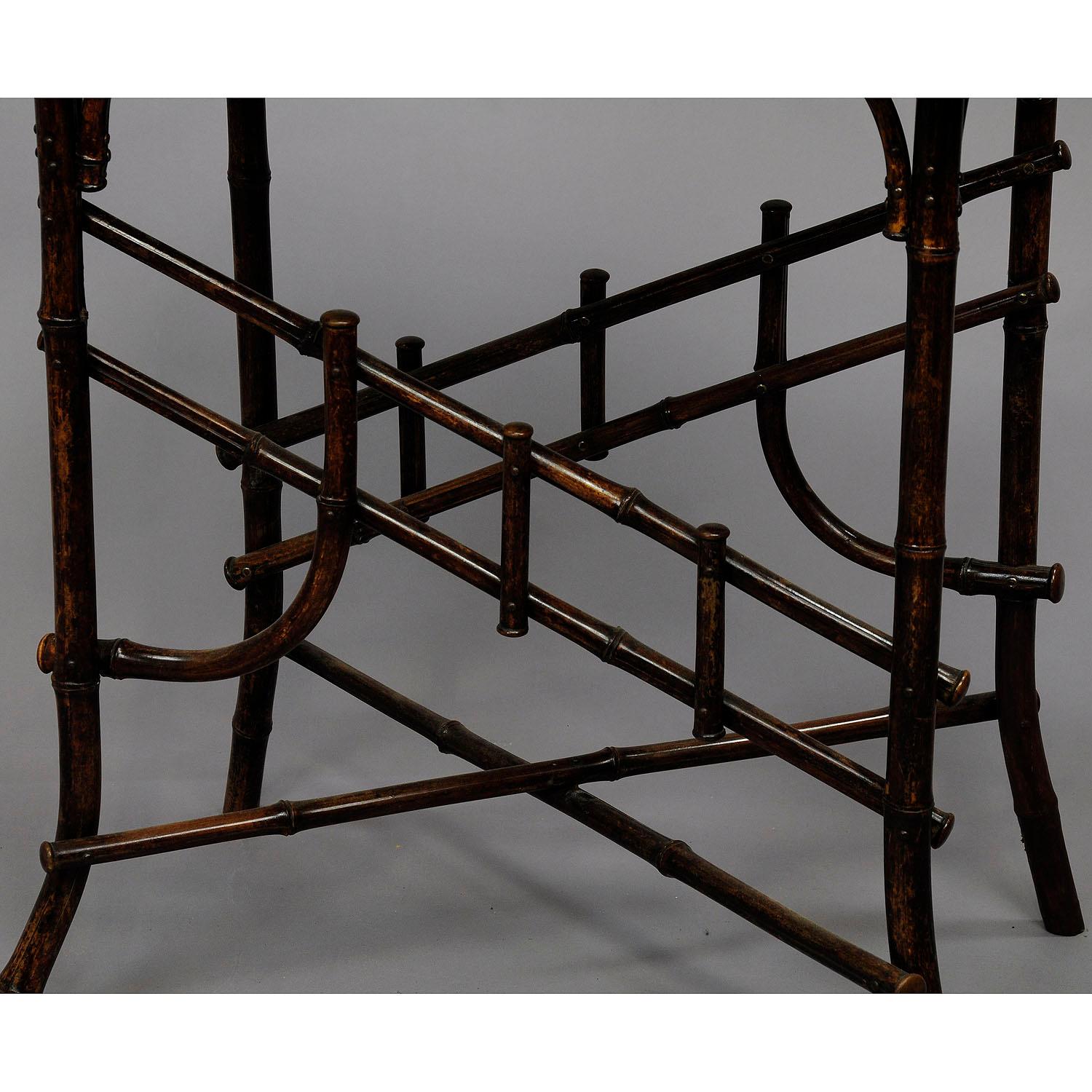 20ième siècle Ensemble de meubles en bambou d'inspiration asiatique ca. 1930s en vente