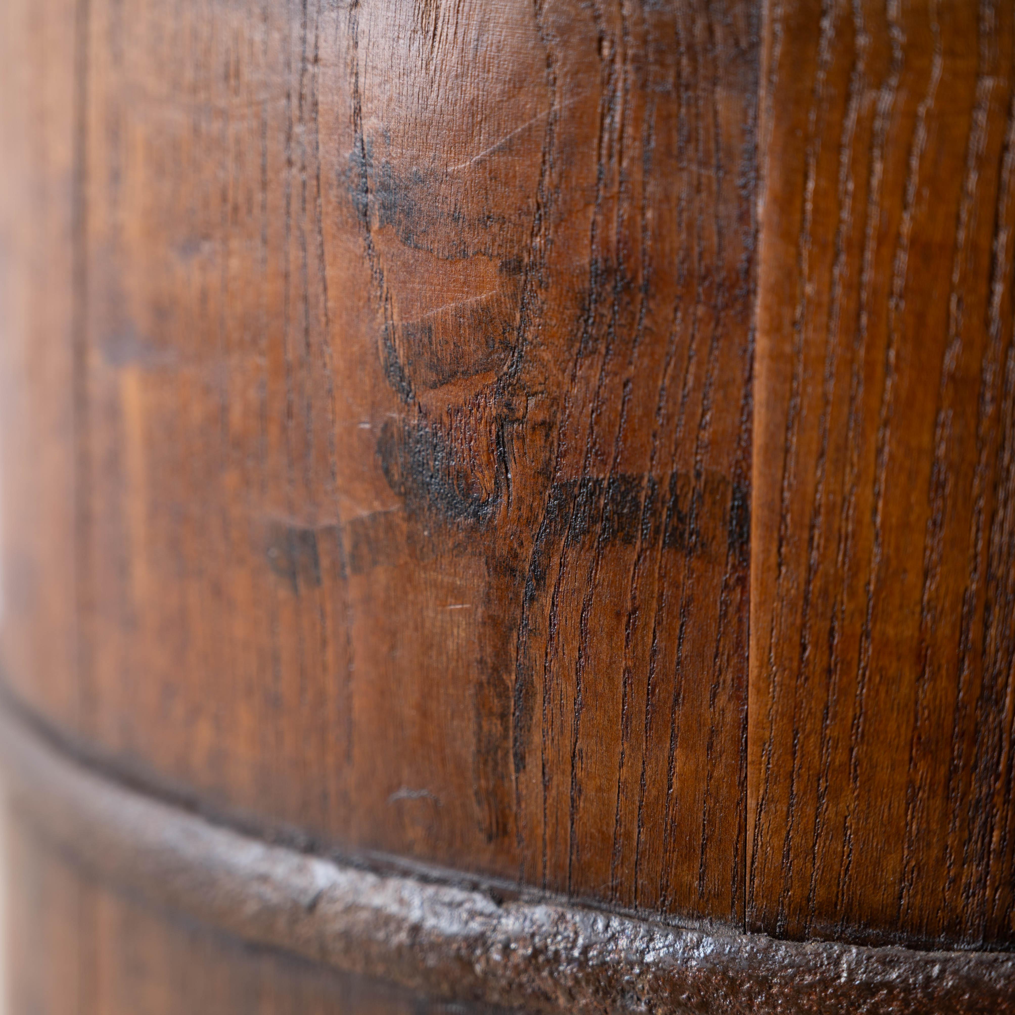 Asian Iron and Wood Bucket, 19th Century For Sale 4