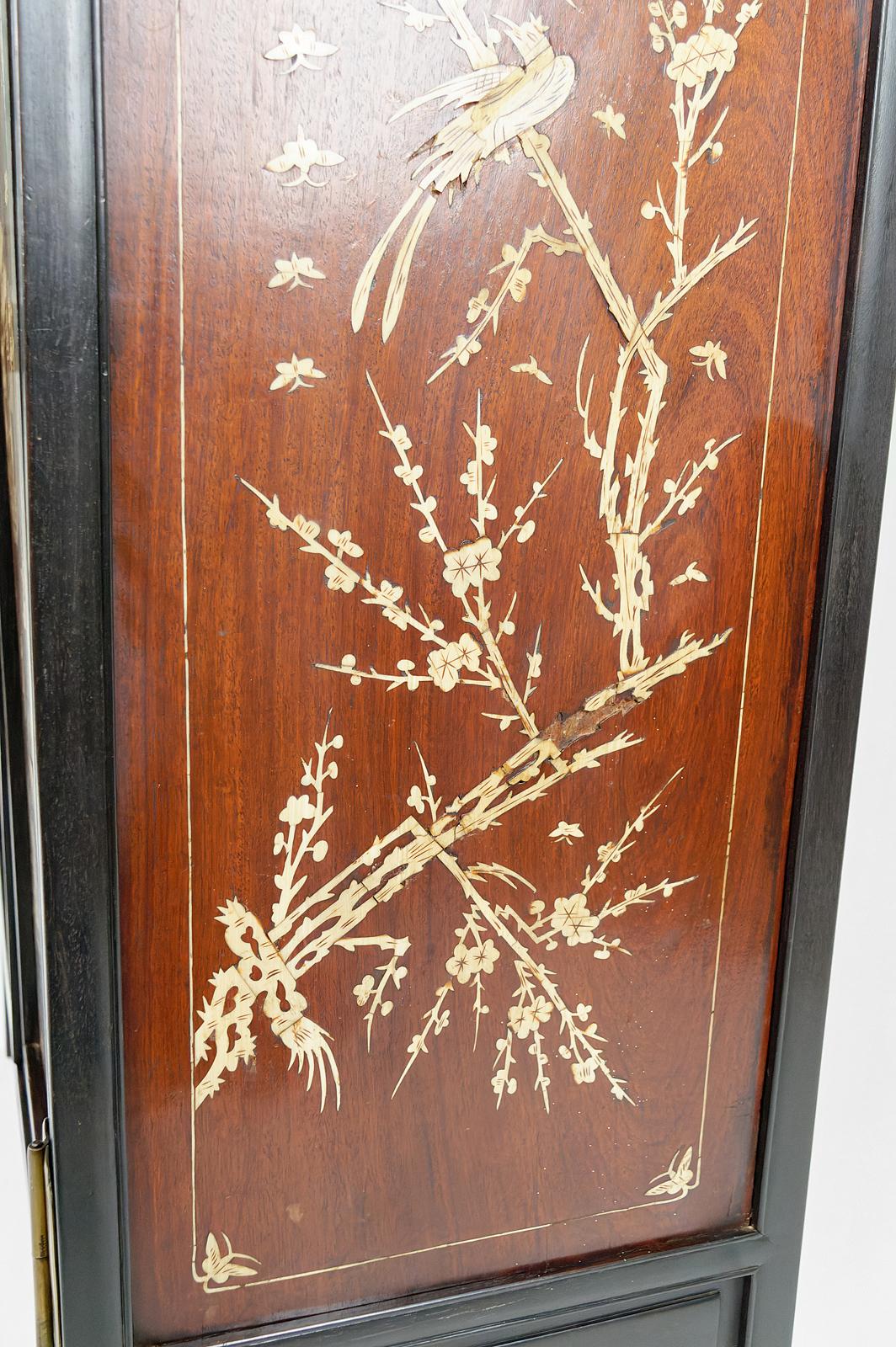 Asian ironwood cabinet / Wardrobe inlaid with bone, Indochina, circa 1880 For Sale 9