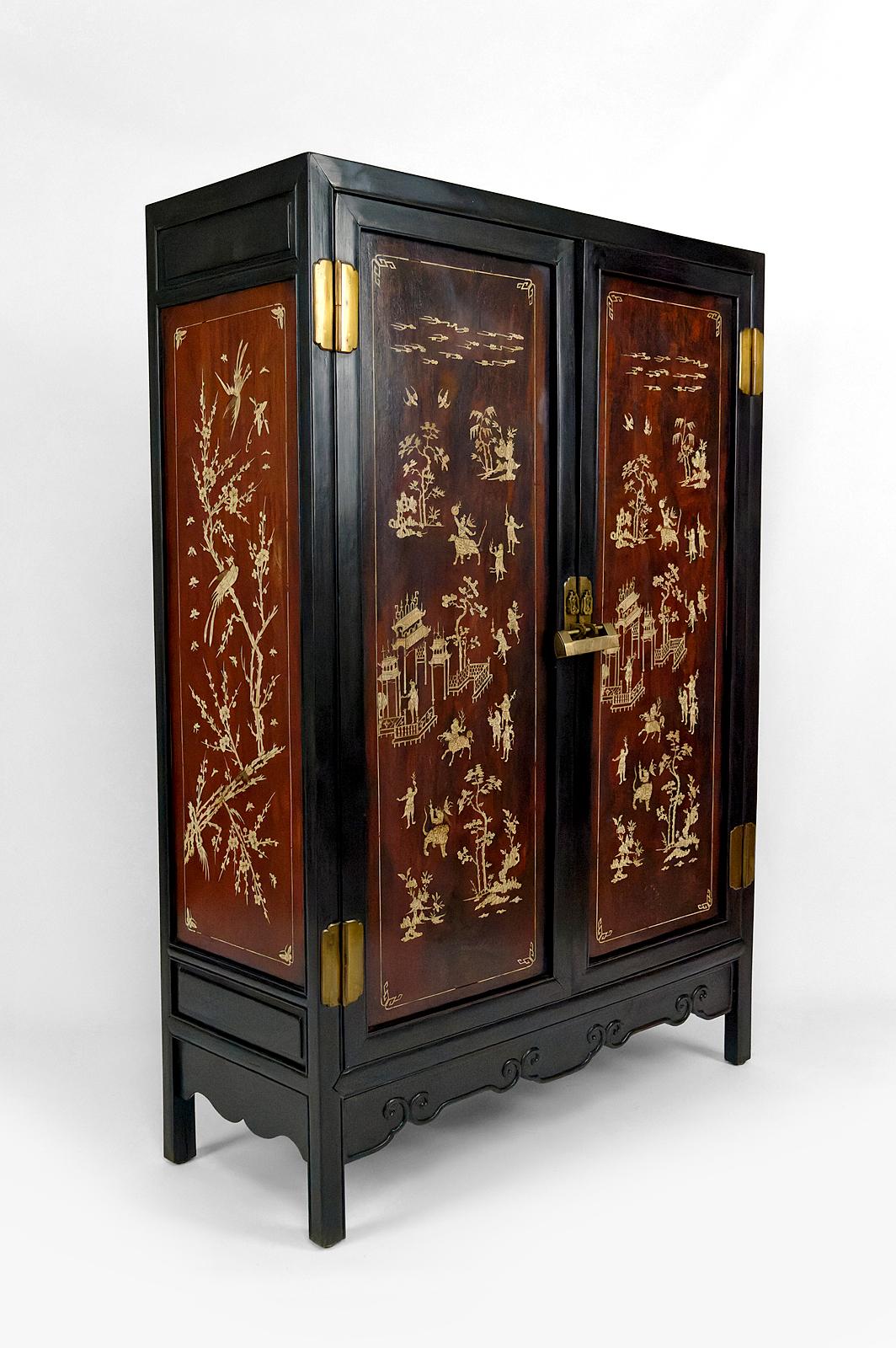 Vietnamese Asian ironwood cabinet / Wardrobe inlaid with bone, Indochina, circa 1880 For Sale
