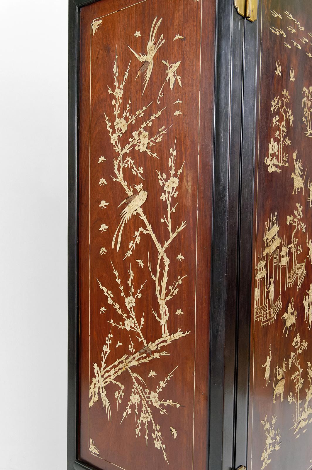 Asian ironwood cabinet / Wardrobe inlaid with bone, Indochina, circa 1880 For Sale 1