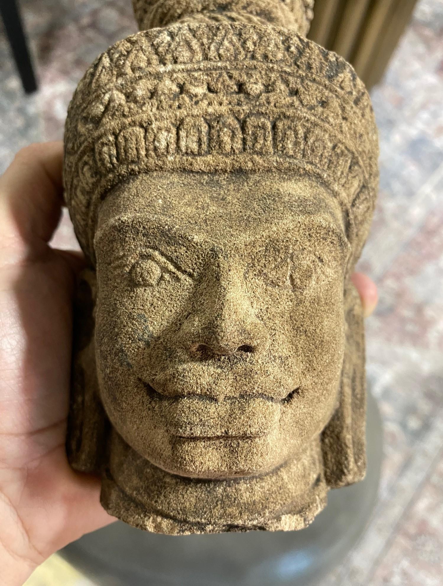 Asiatische asiatische Khmer- Kambodscha, geschnitzte Kopfbüste eines männlichen buddhistischen Buddha Shiva-Deity im Angebot 5