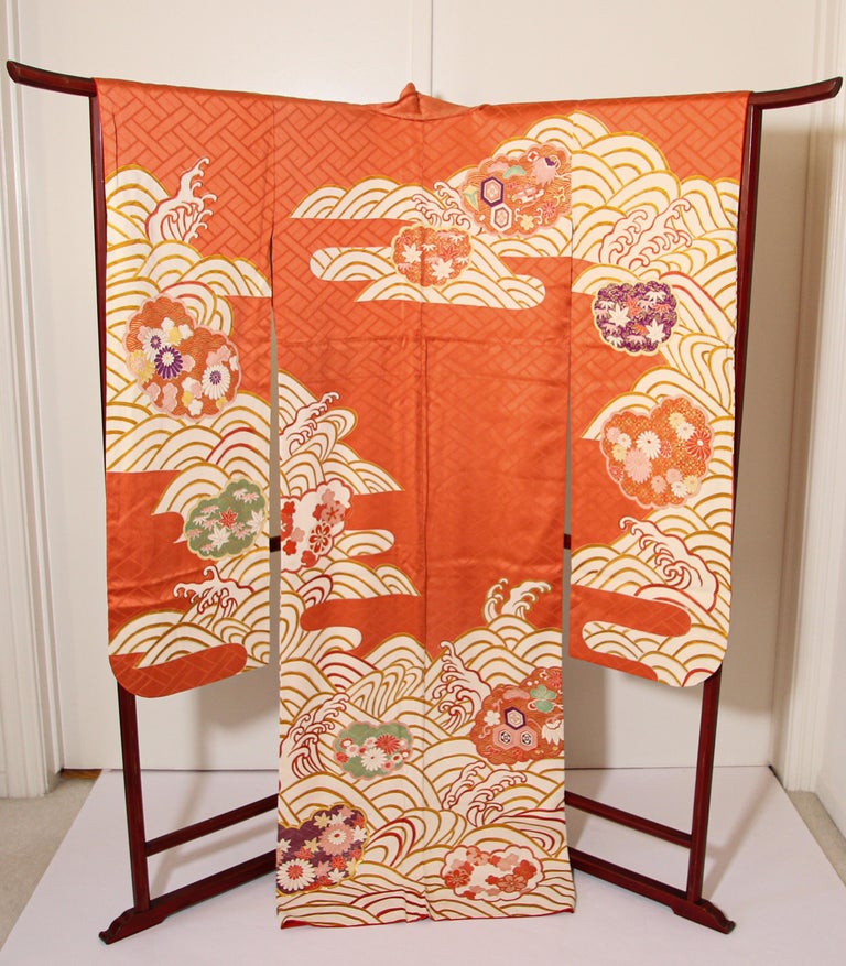 Asian Kimono Display Stand Rack For Sale at 1stDibs