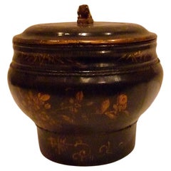 Asian Lacquer Dessert Wooden Container with Cover