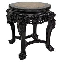 Mesa baja / auxiliar asiática de madera tallada con Demonios, tapa de mármol, Circa 1880