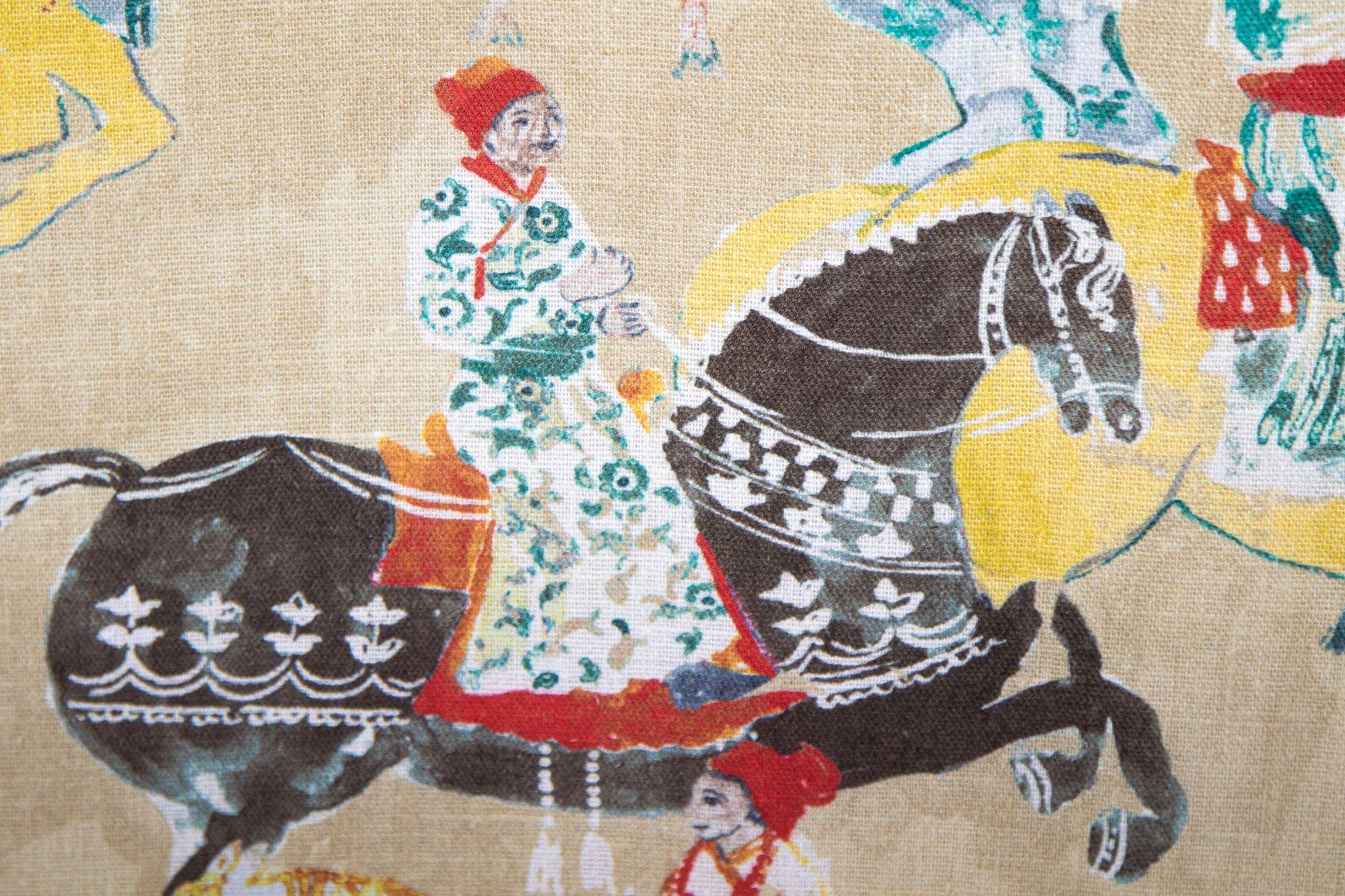 Tte de lit de luxe asiatique tapisse avec scne moghole Maharajahs sur cheval Inde en vente 6