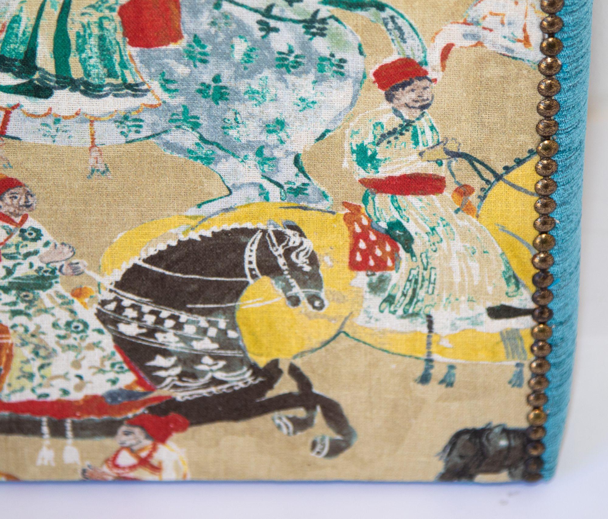 Tte de lit de luxe asiatique tapisse avec scne moghole Maharajahs sur cheval Inde en vente 7