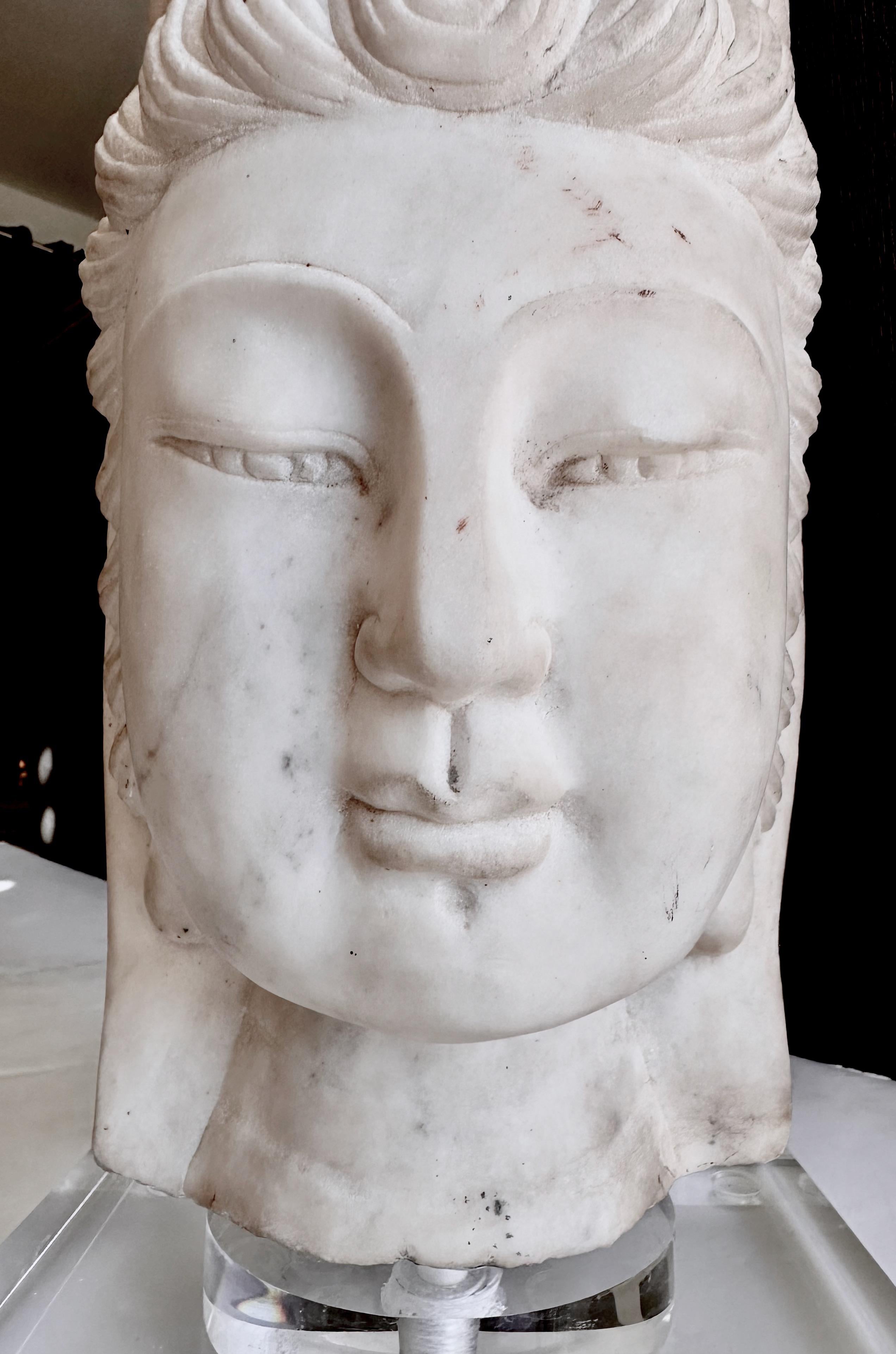Asiatischer Marmor Quan Yin Buddha Büste oder Kopf im Angebot 7
