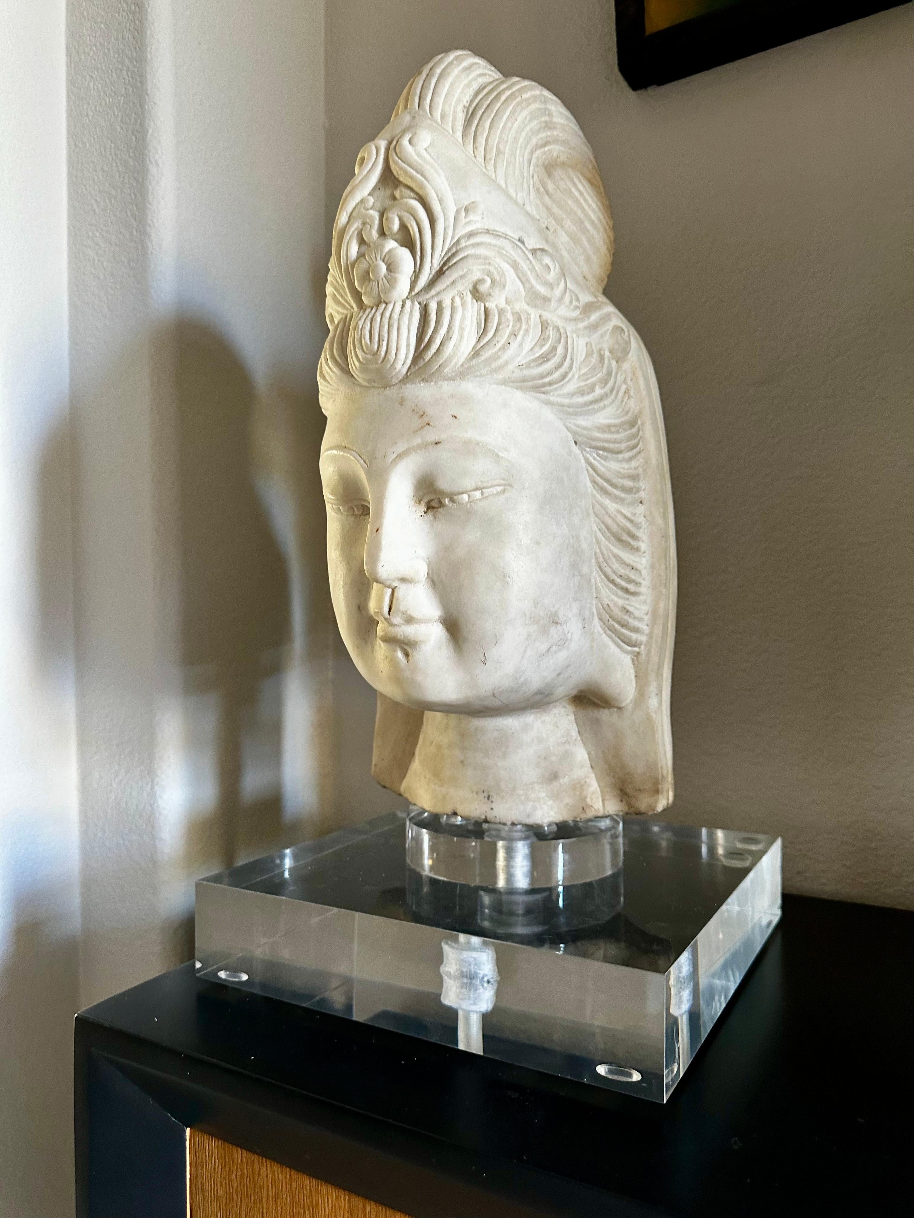 Asiatischer Marmor Quan Yin Buddha Büste oder Kopf im Angebot 14