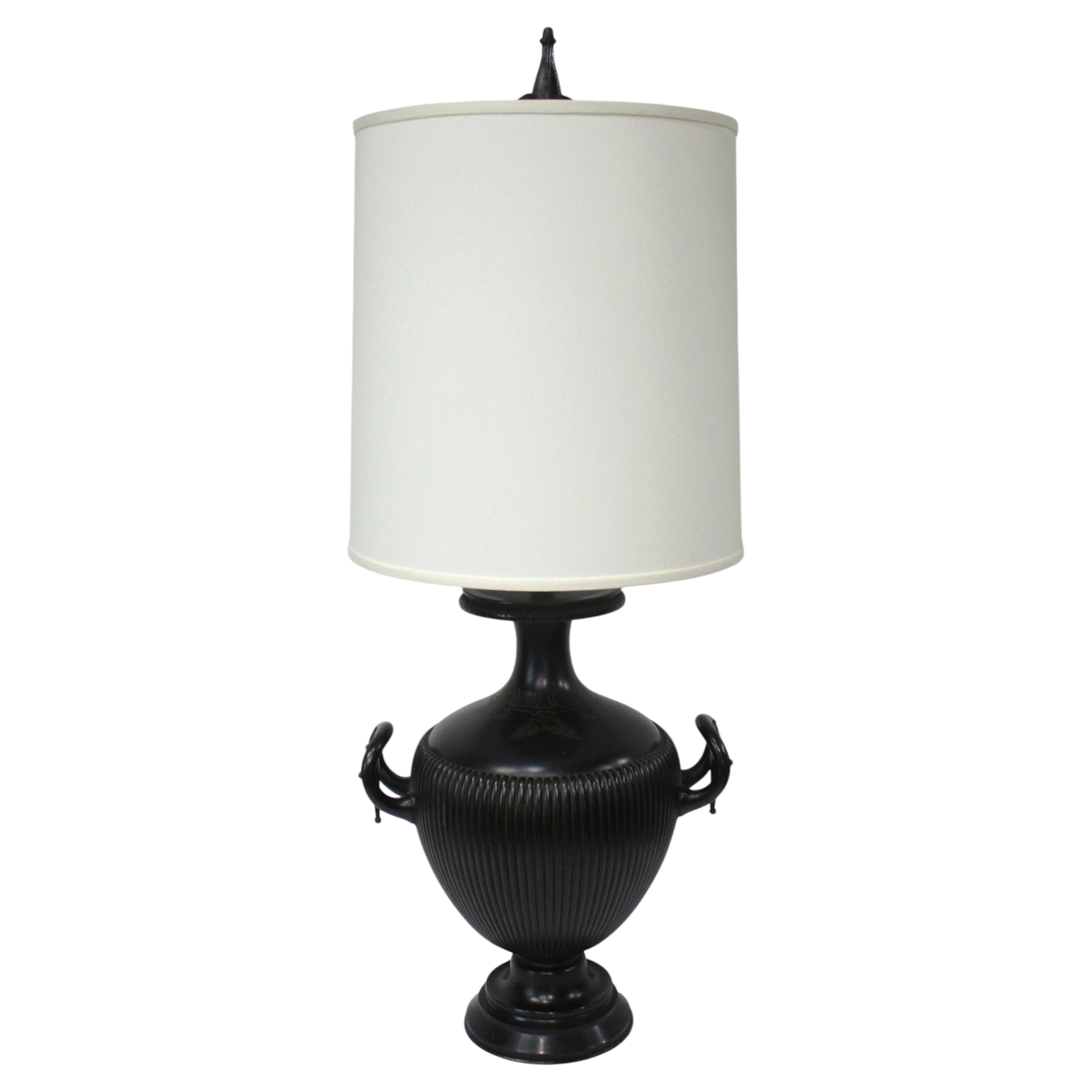 Lampe de table en bronze de style asiatique de l'époque Meiji