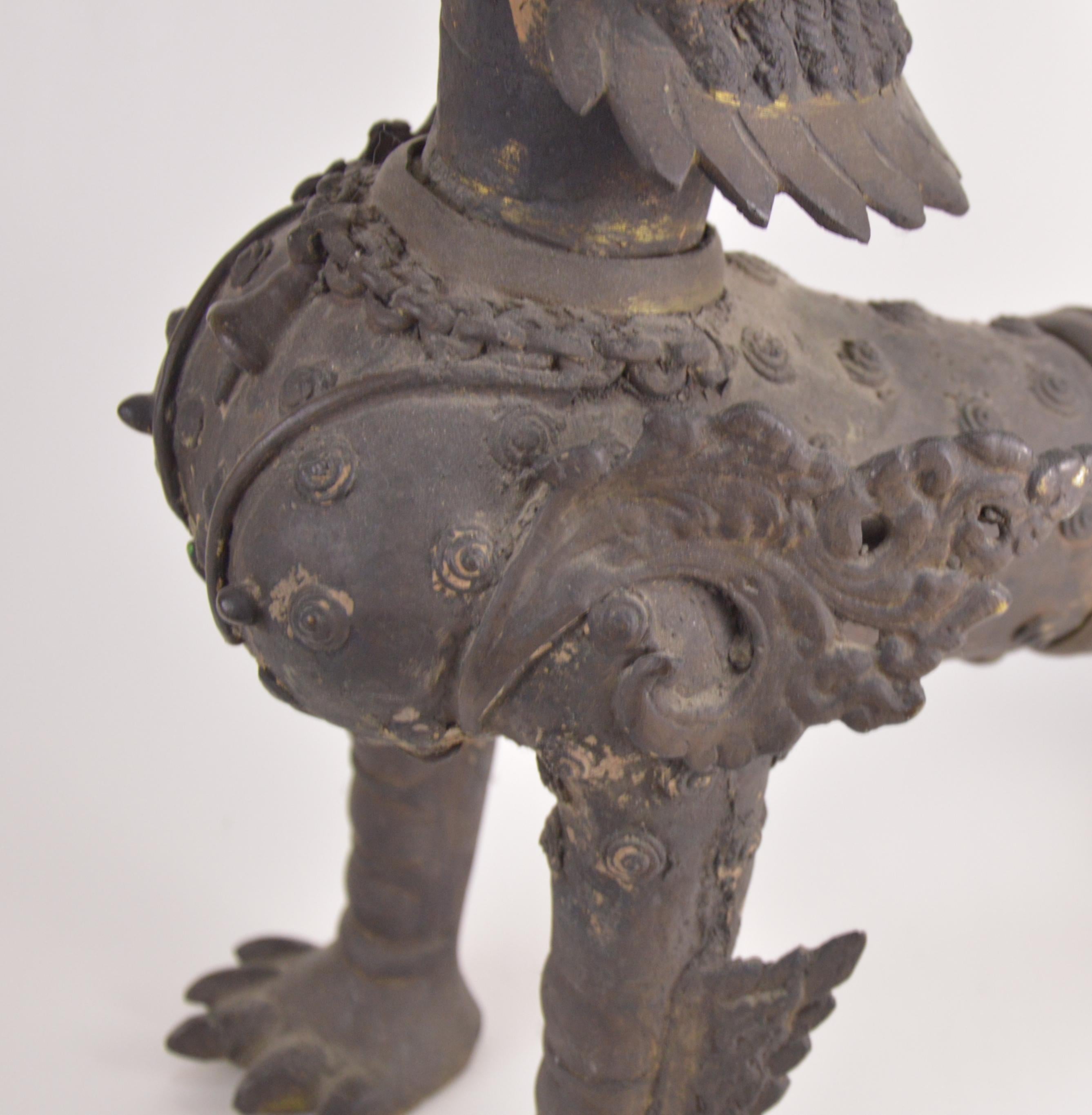 Asian metal sculpture representing Foo Lion (Metall) im Angebot