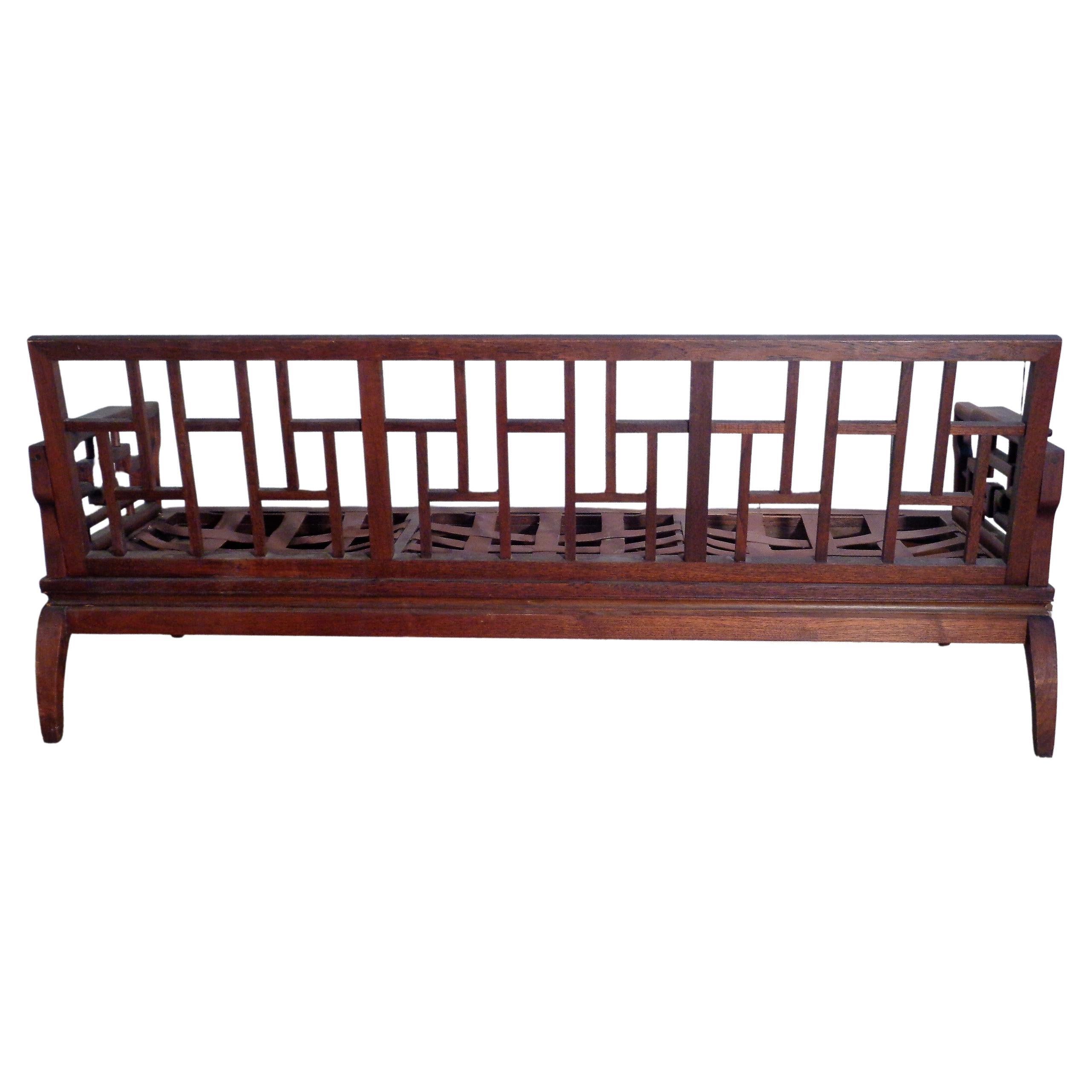Asian Ming Style Carved Mahogany Sofa Settee, 1940-1960 In Good Condition For Sale In Rochester, NY
