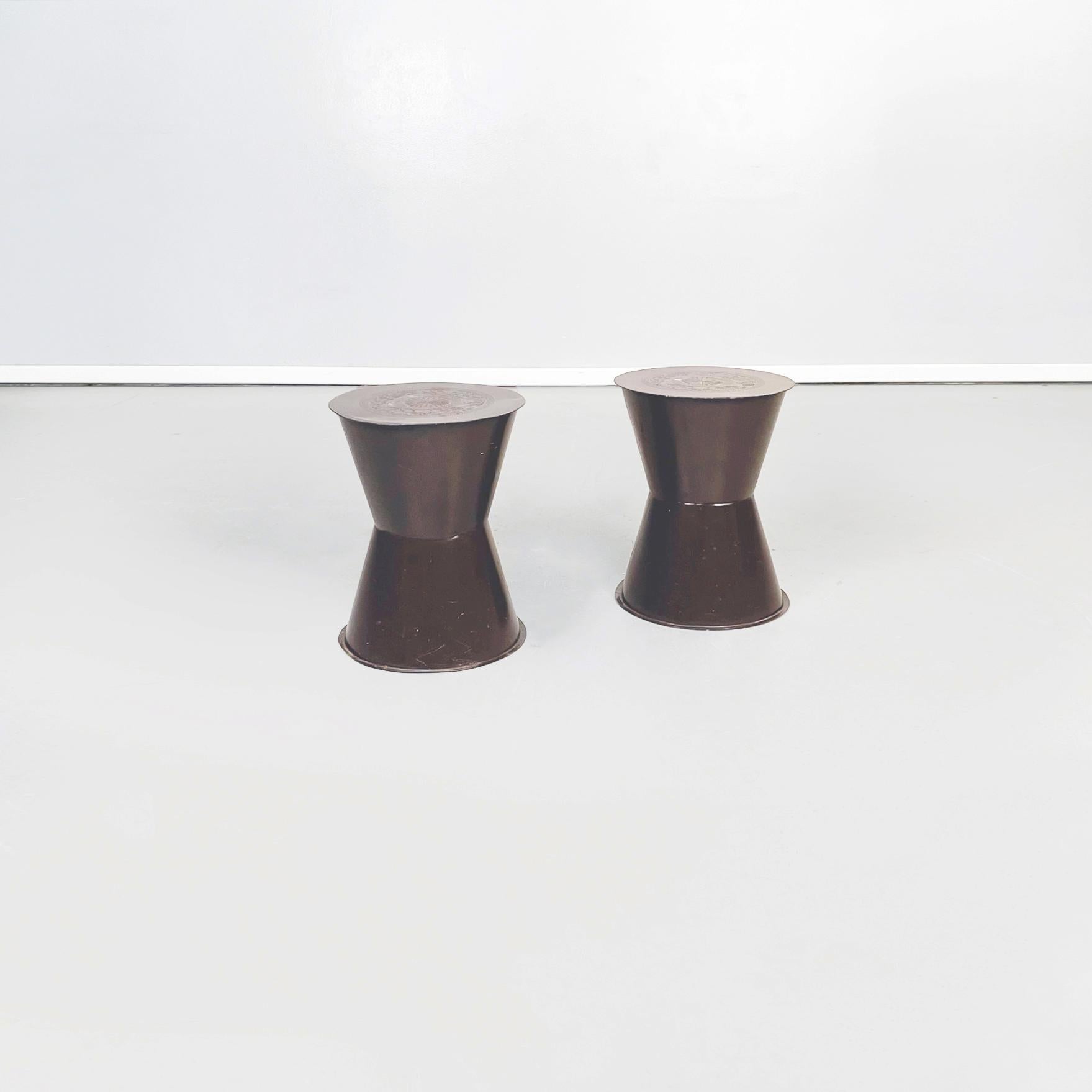 Asian Modern Ethnic Table and Stools in Brown Metal with Drawing, 1990s For Sale 6