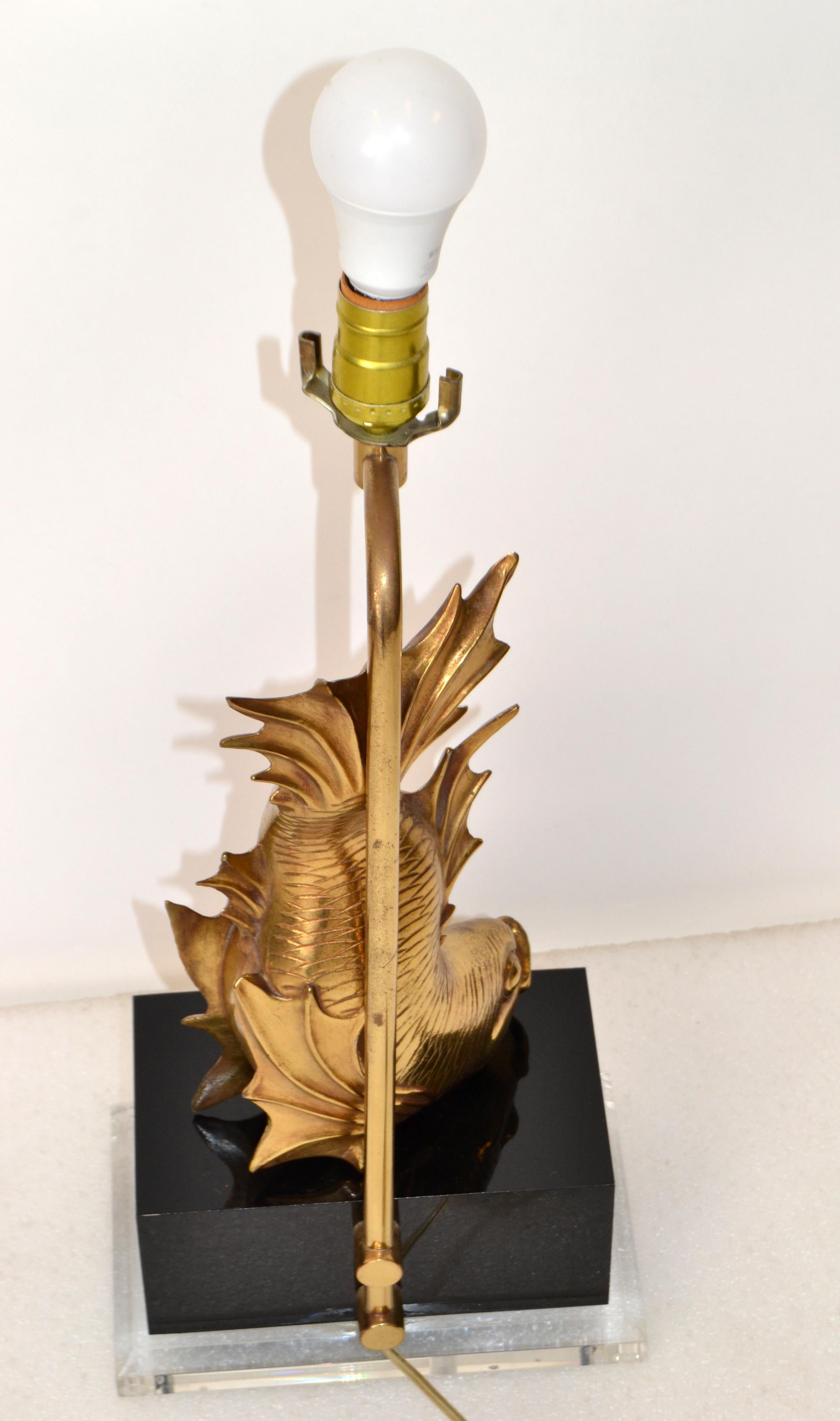Asian Modern Japanese Brass Dragon Cast Koi Fish Sculptural Table Lamp On Lucite For Sale 6
