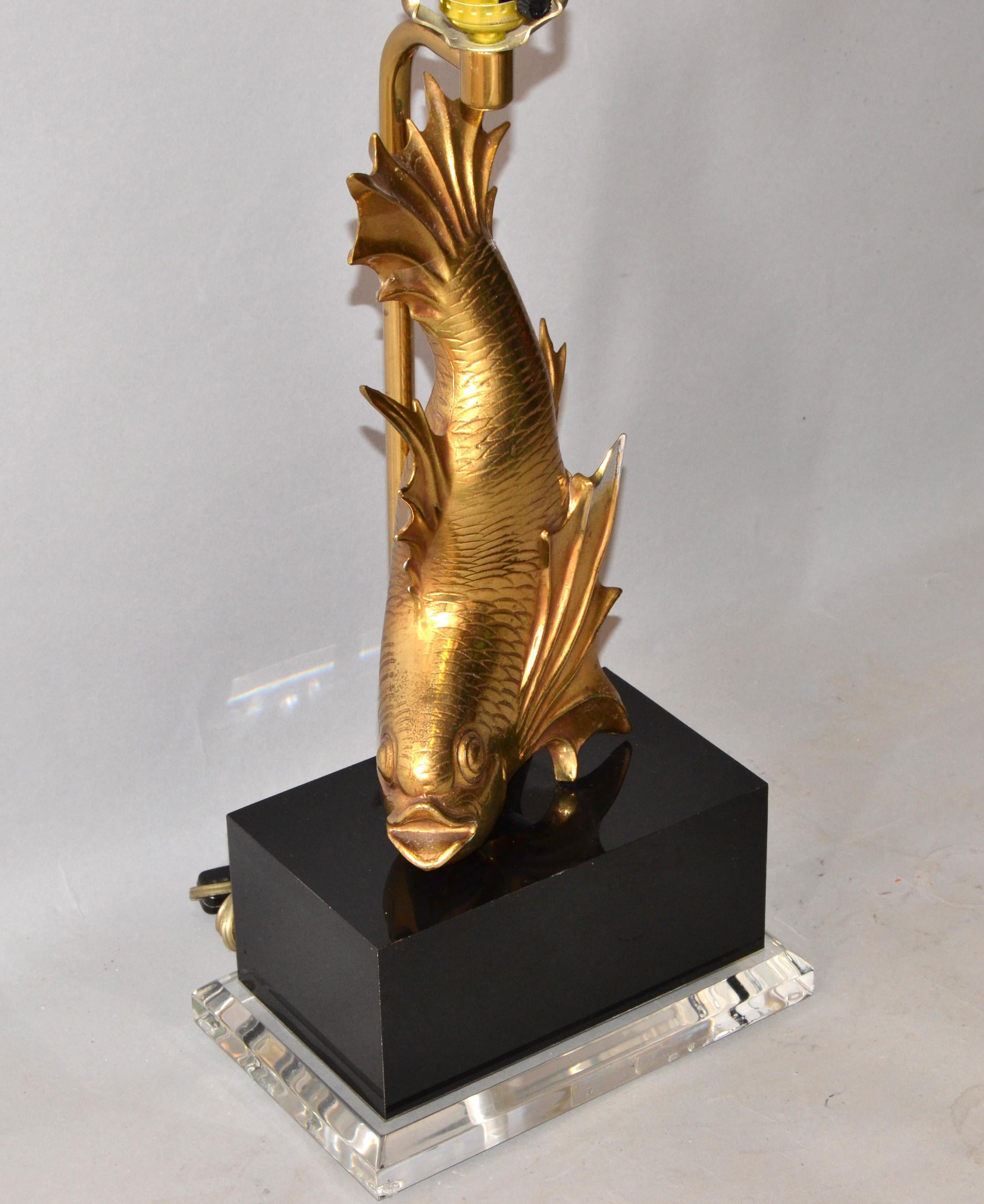 Asian Modern Japanese Brass Dragon Cast Koi Fish Sculptural Table Lamp On Lucite For Sale 1