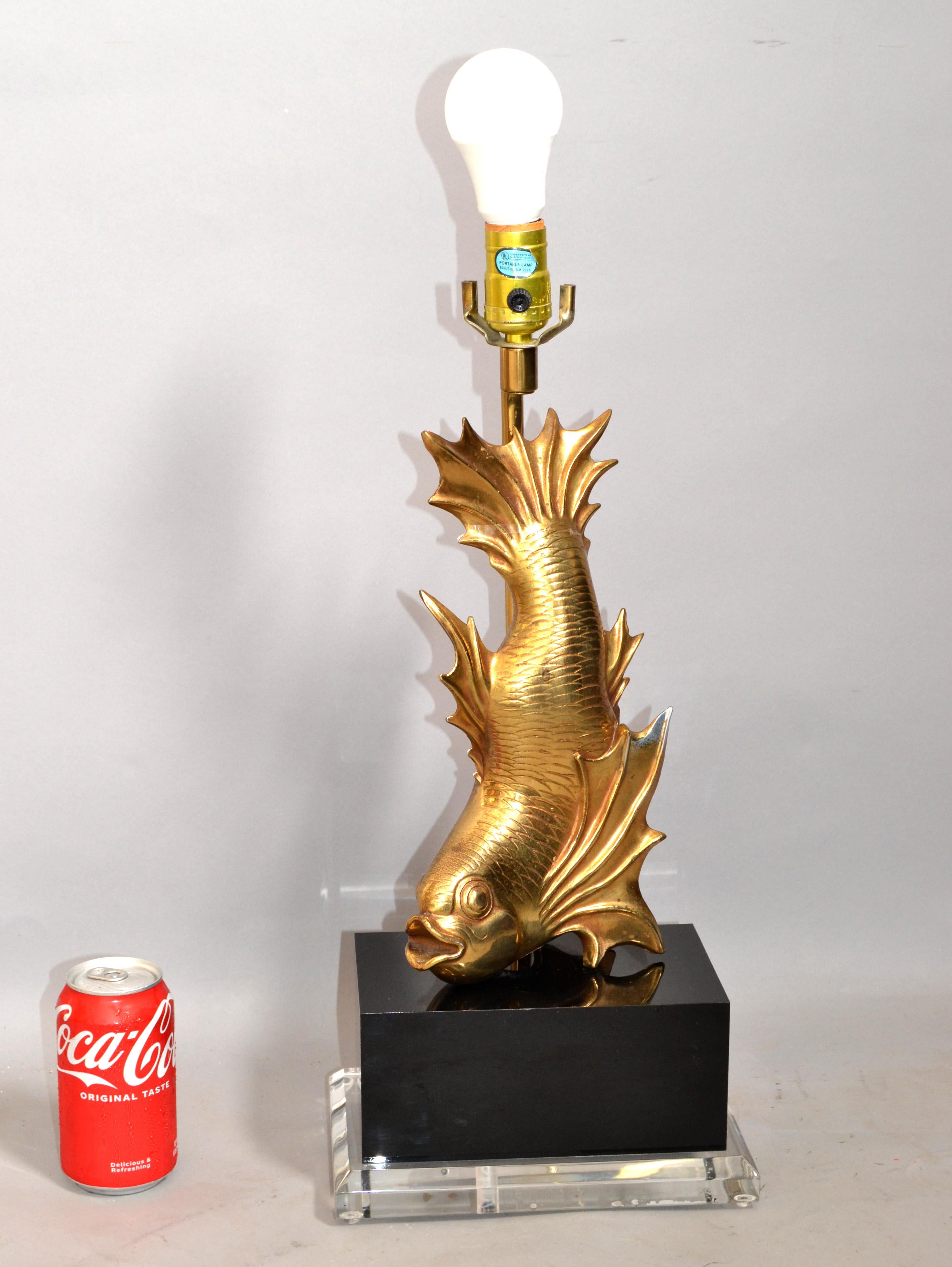 Asian Modern Japanese Brass Dragon Cast Koi Fish Sculptural Table Lamp On Lucite For Sale 2