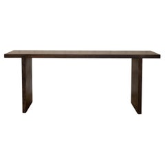 Table de canapé Asian Modern Style teinté Oak foncé, minuscule Dent + fissure d'expédition
