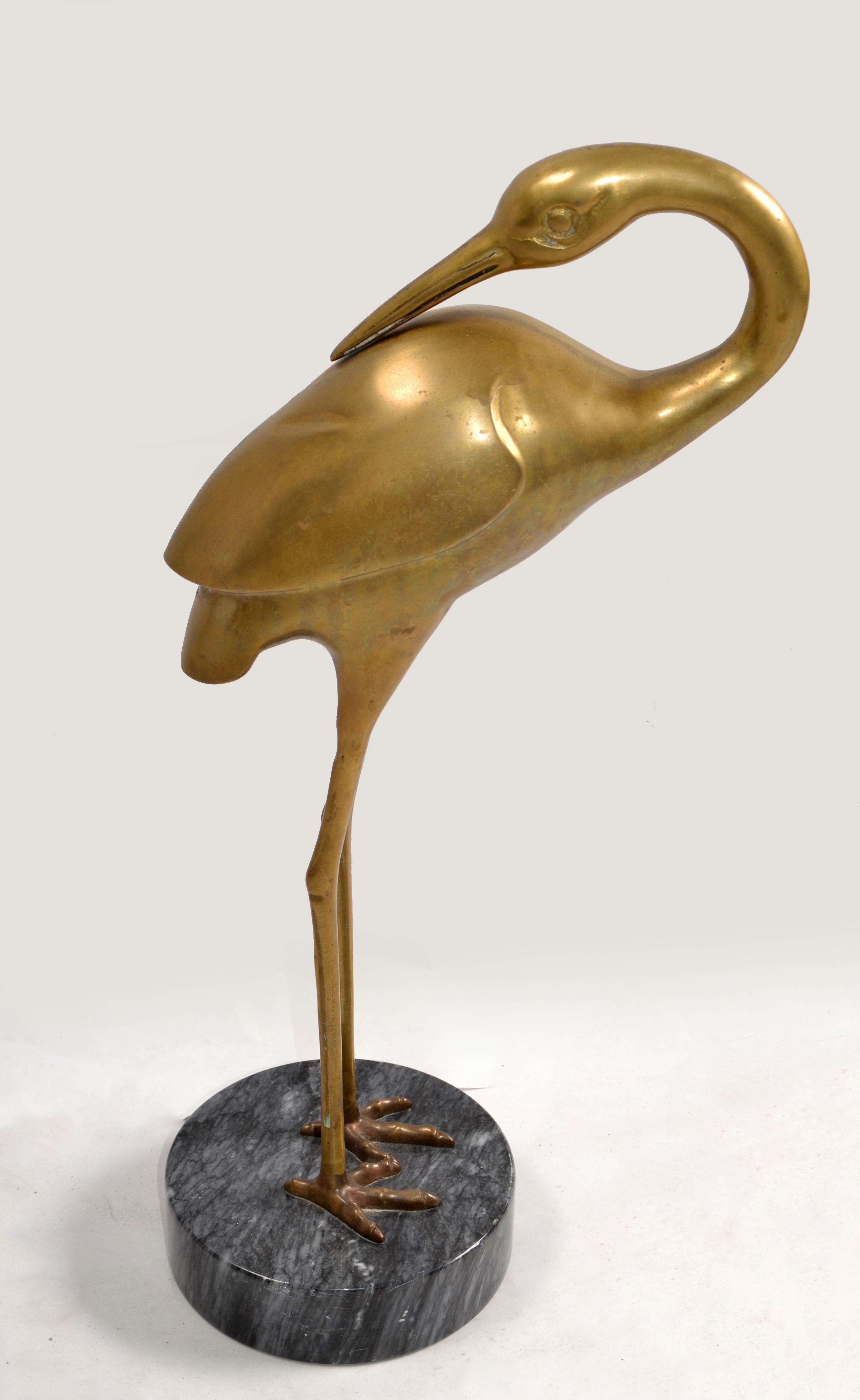 Asian Modern Stylized Bronze Handmade Crane Heron Sculpture Round Marble Base in vendita 9
