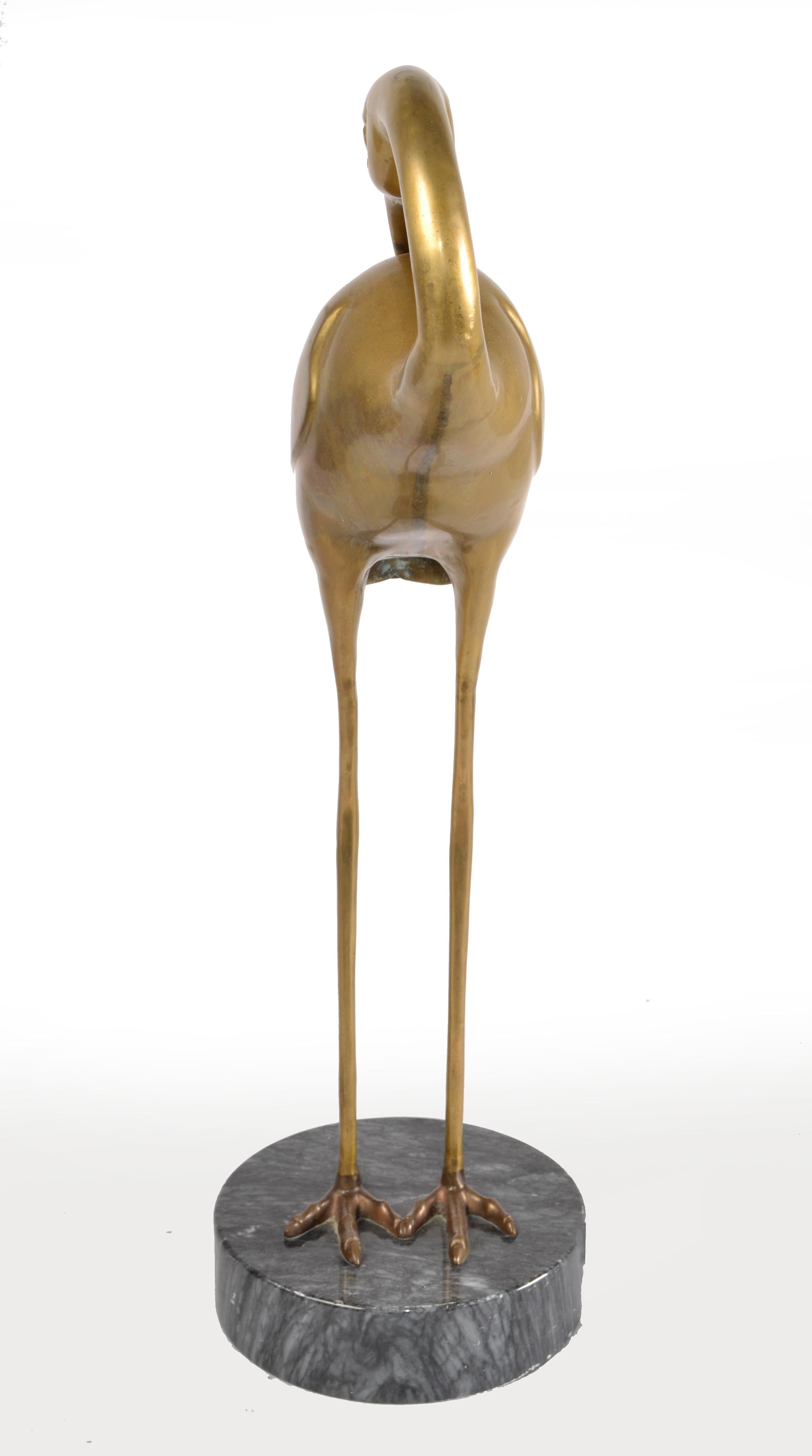 Asian Modern Stylized Bronze Handmade Crane Heron Sculpture Round Marble Base in vendita 1