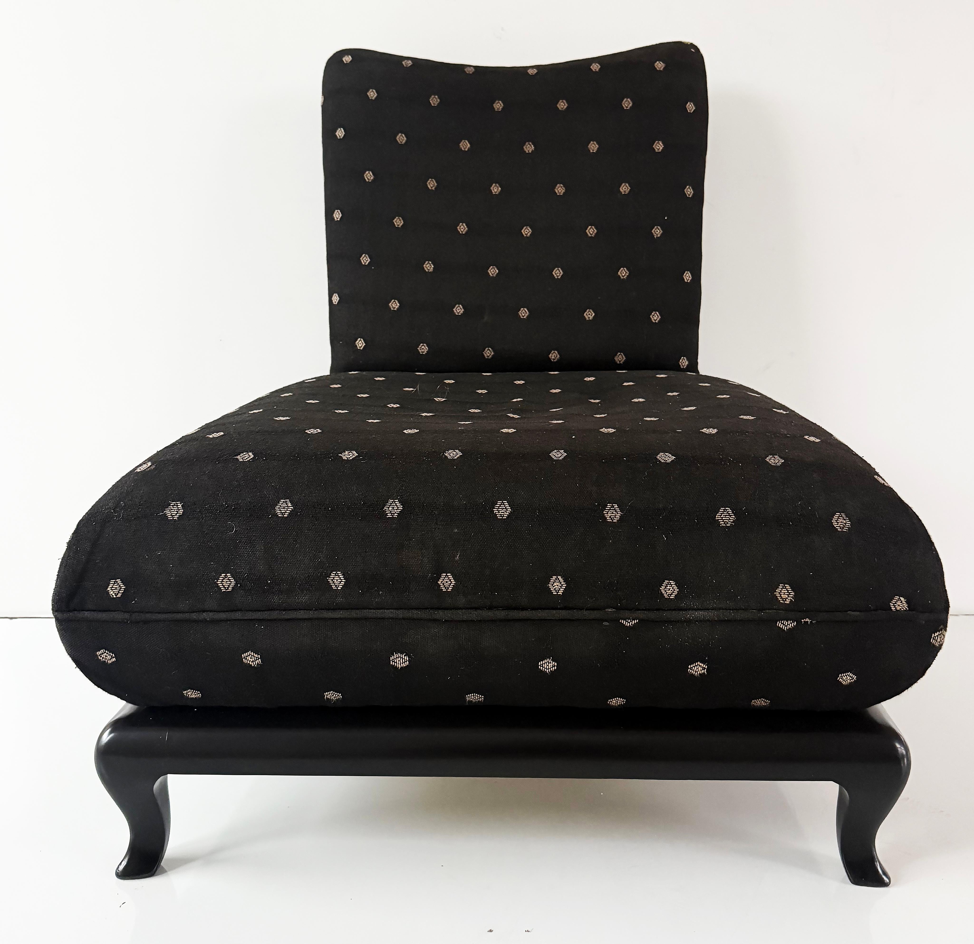 Sedie a pantofola imbottite Asian Modern in stile James Mont, coppia in vendita 1