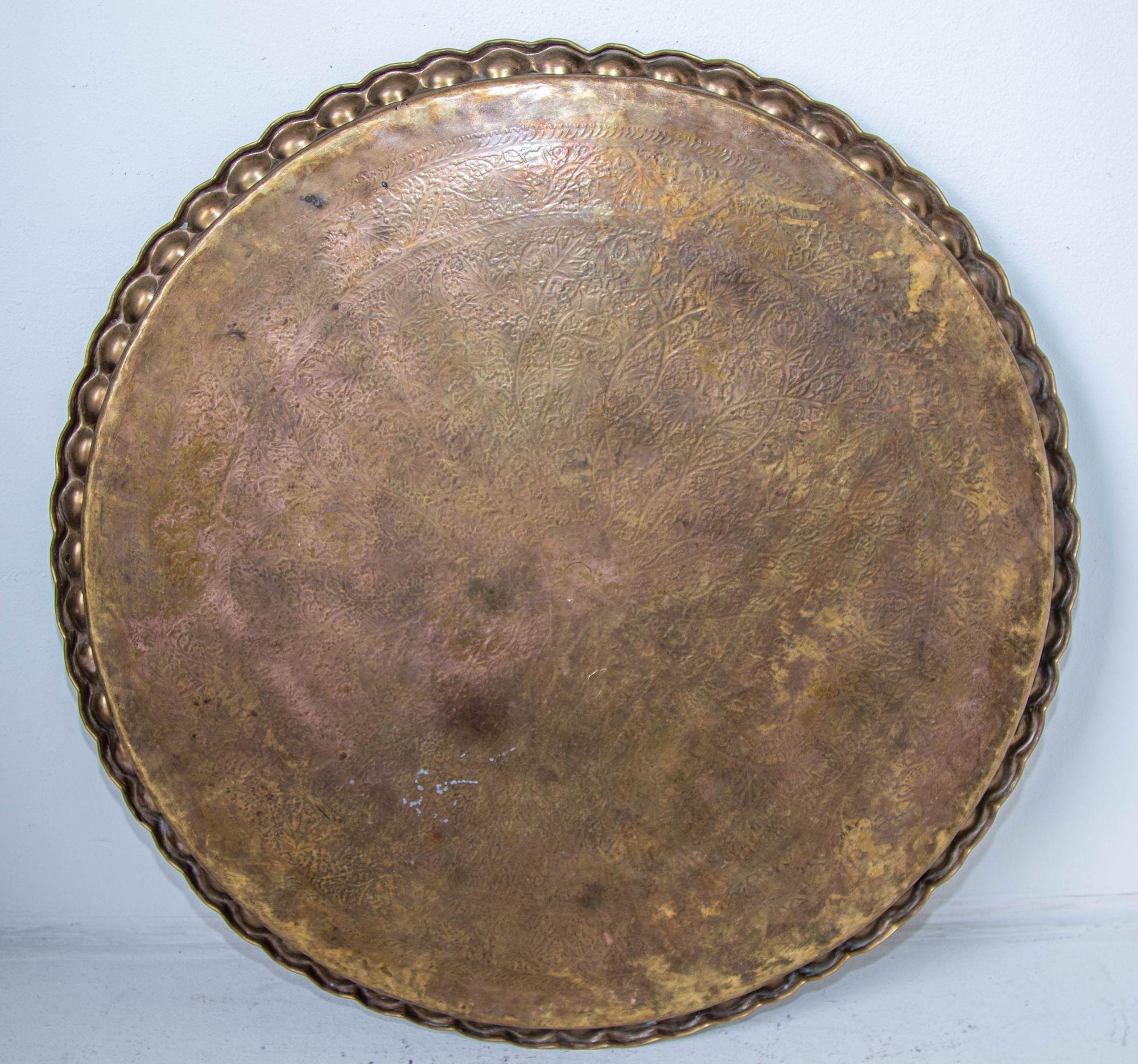 Asian Mughal Rajasthani Large Polished Round Brass Tray with Crest Edges 37 in D 4