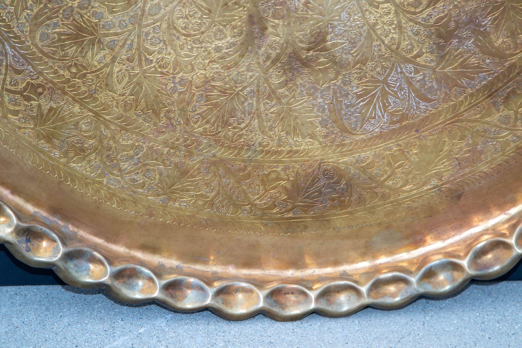 Asian Mughal Rajasthani Large Polished Round Brass Tray with Crest Edges 37 in D 7