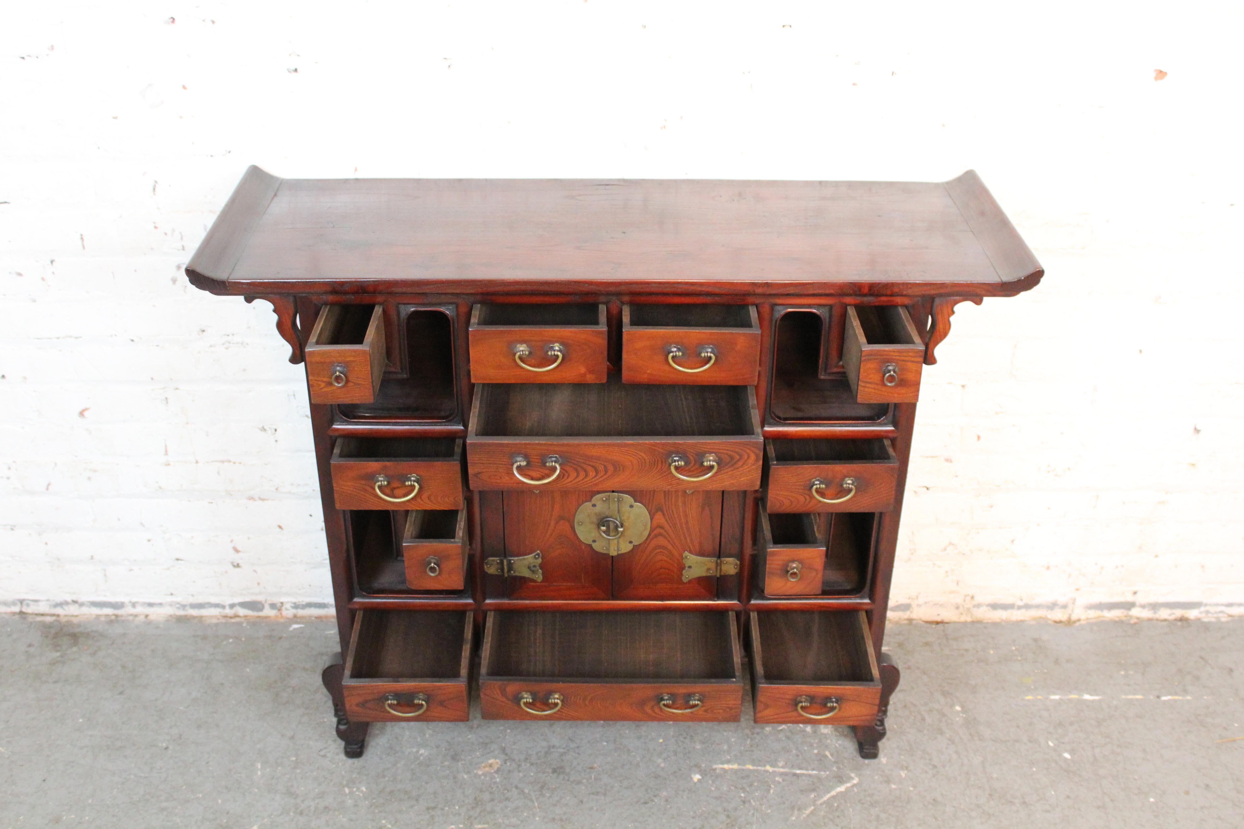 Asian Pagoda Buffet In Good Condition For Sale In Brooklyn, NY