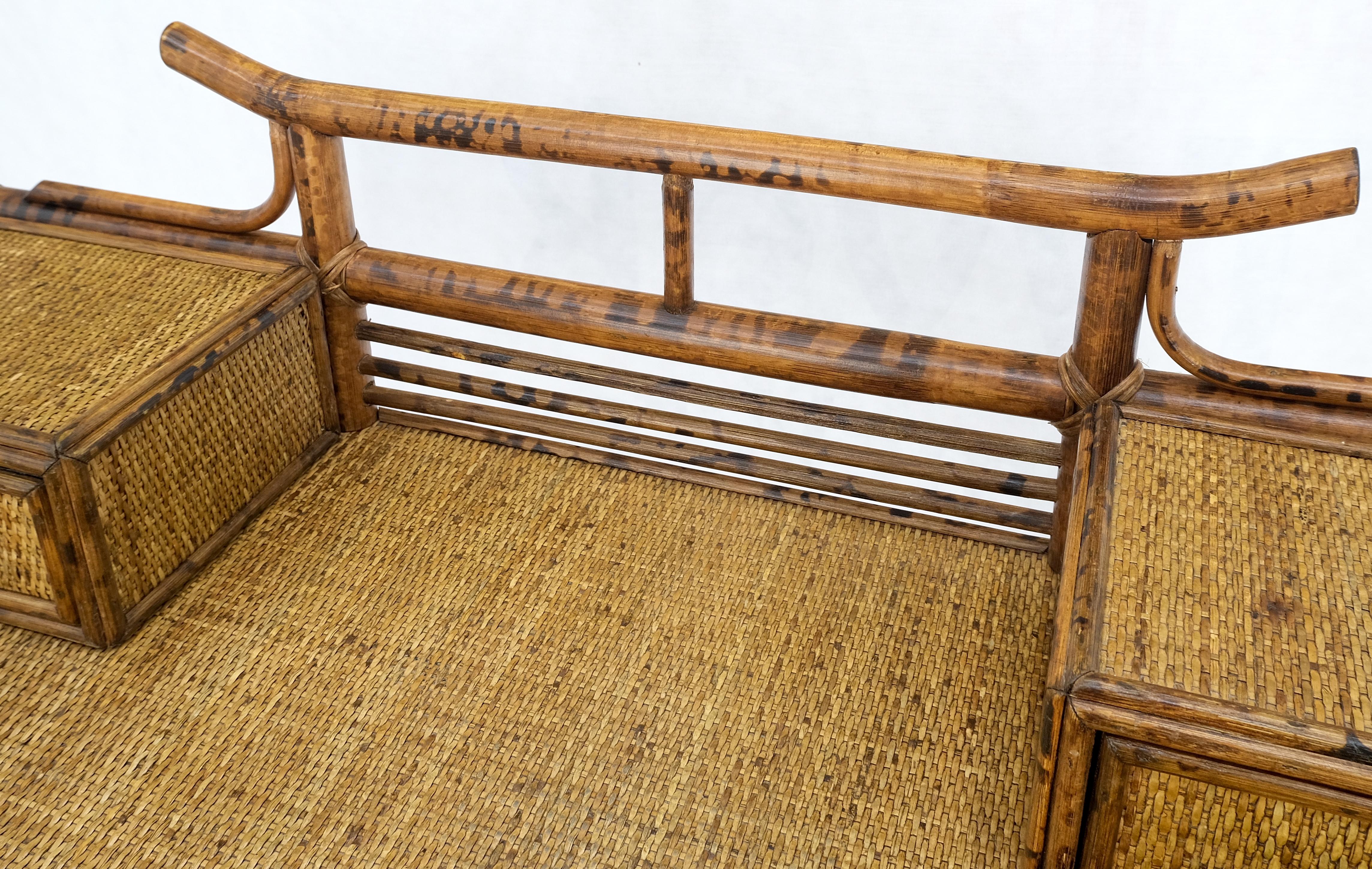 Asian Pagoda Style Burnt Bamboo Cane Desk & Chair MINT! In Good Condition For Sale In Rockaway, NJ