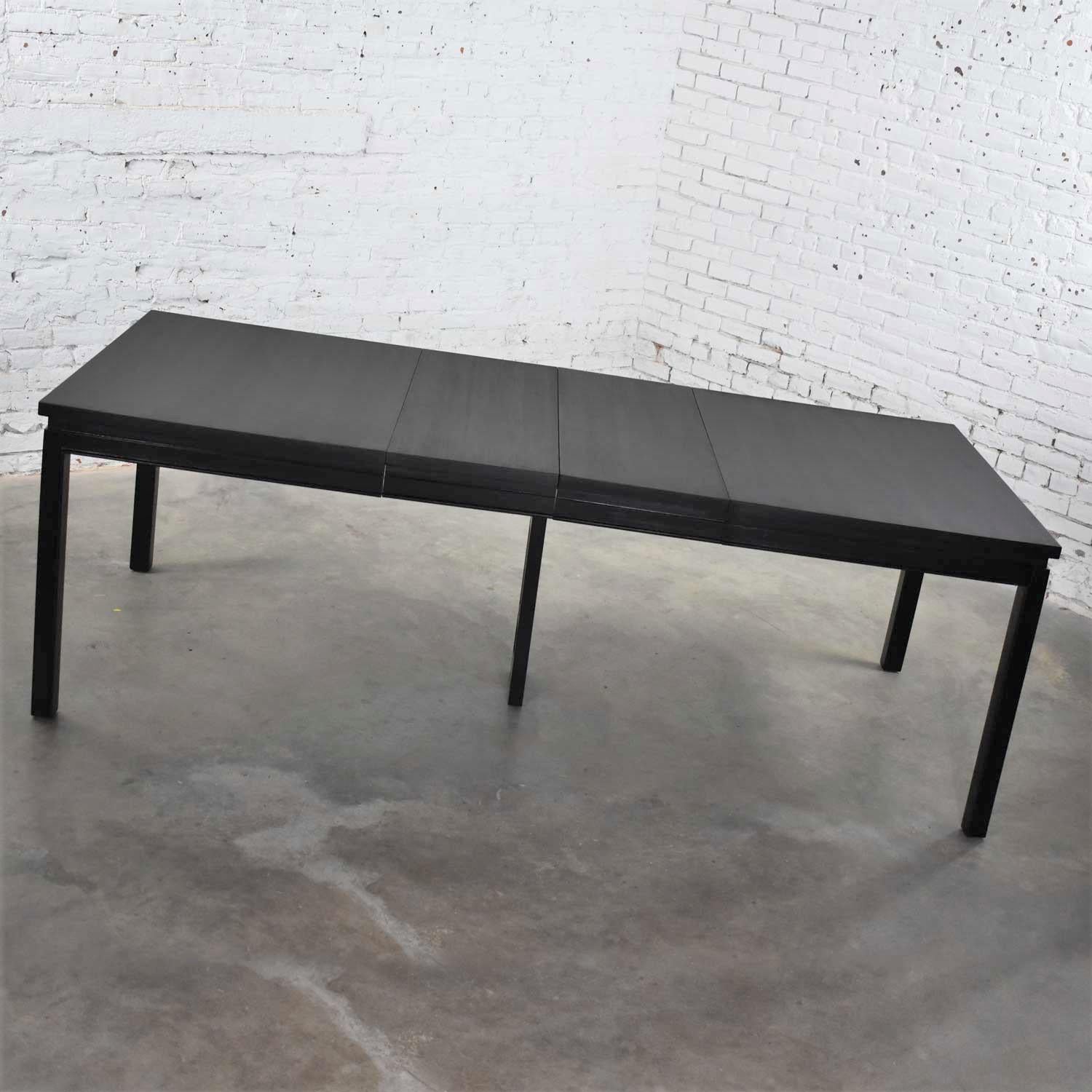 Asian Parson Style Black Extension Dining Table with Two Aproned Leaves In Good Condition For Sale In Topeka, KS