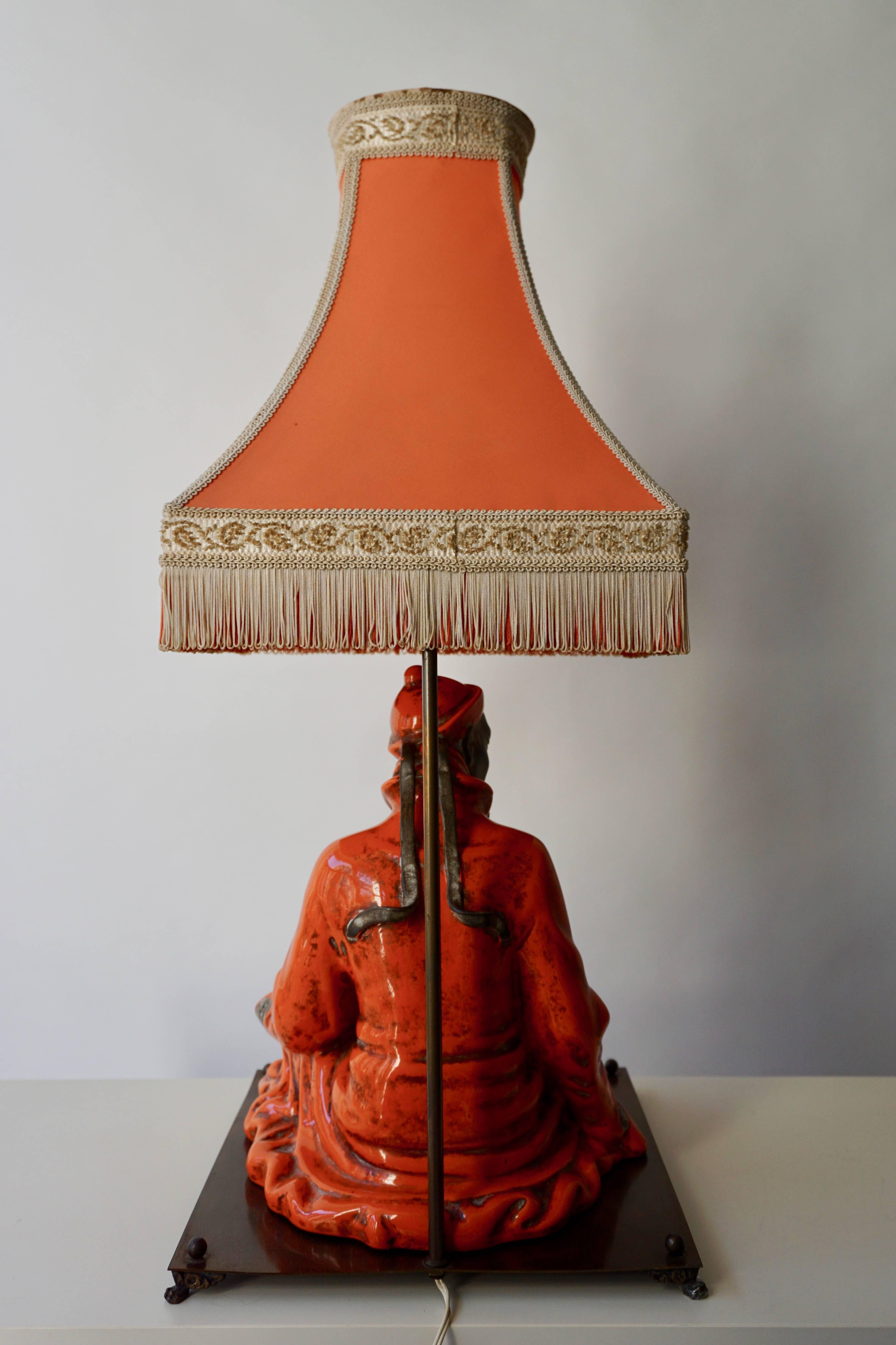 Asian Philosopher Table Lamp In Good Condition For Sale In Antwerp, BE