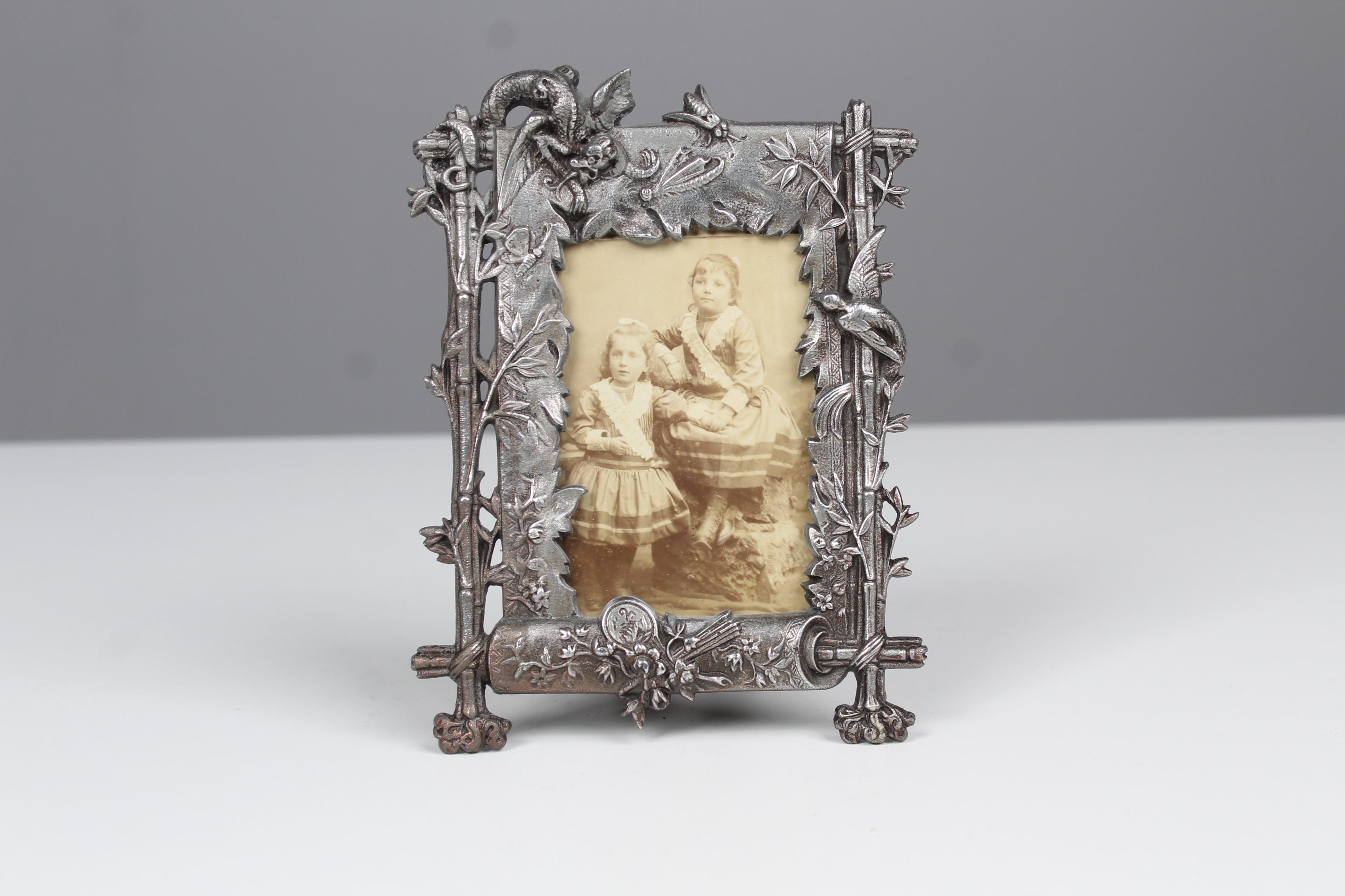Mid-20th Century Asian Picture Frame With Dragon and Paradise Bird, Zinc Cast, 6 x 8 cm For Sale