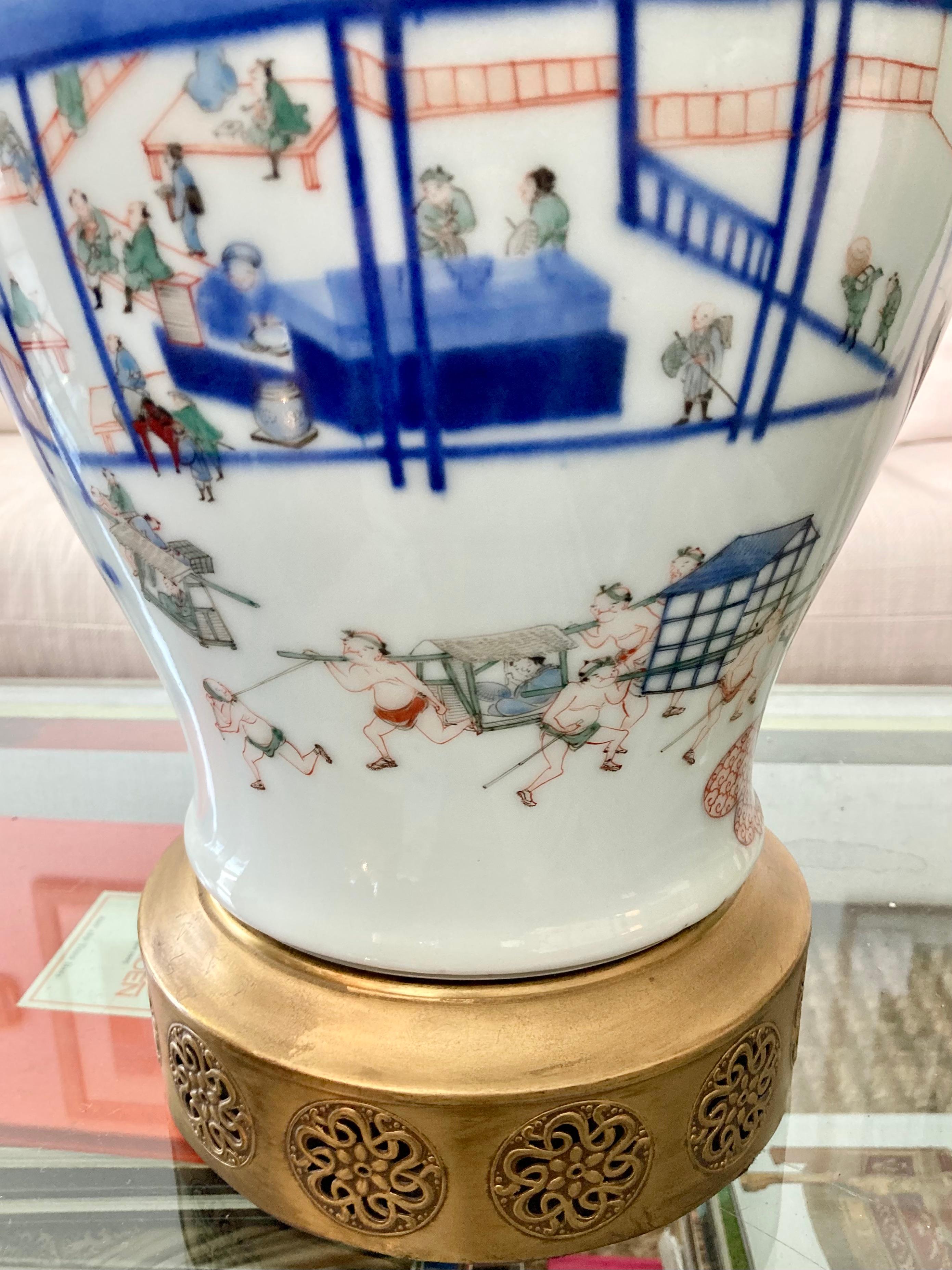 Lampe de table asiatique en porcelaine en vente 3