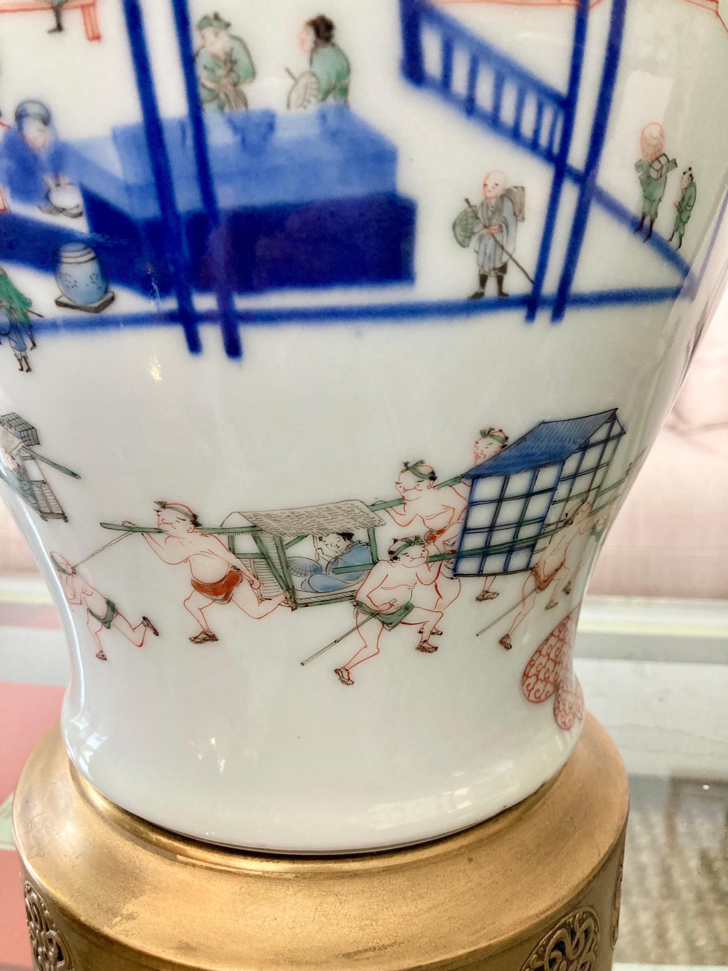 Lampe de table asiatique en porcelaine en vente 2