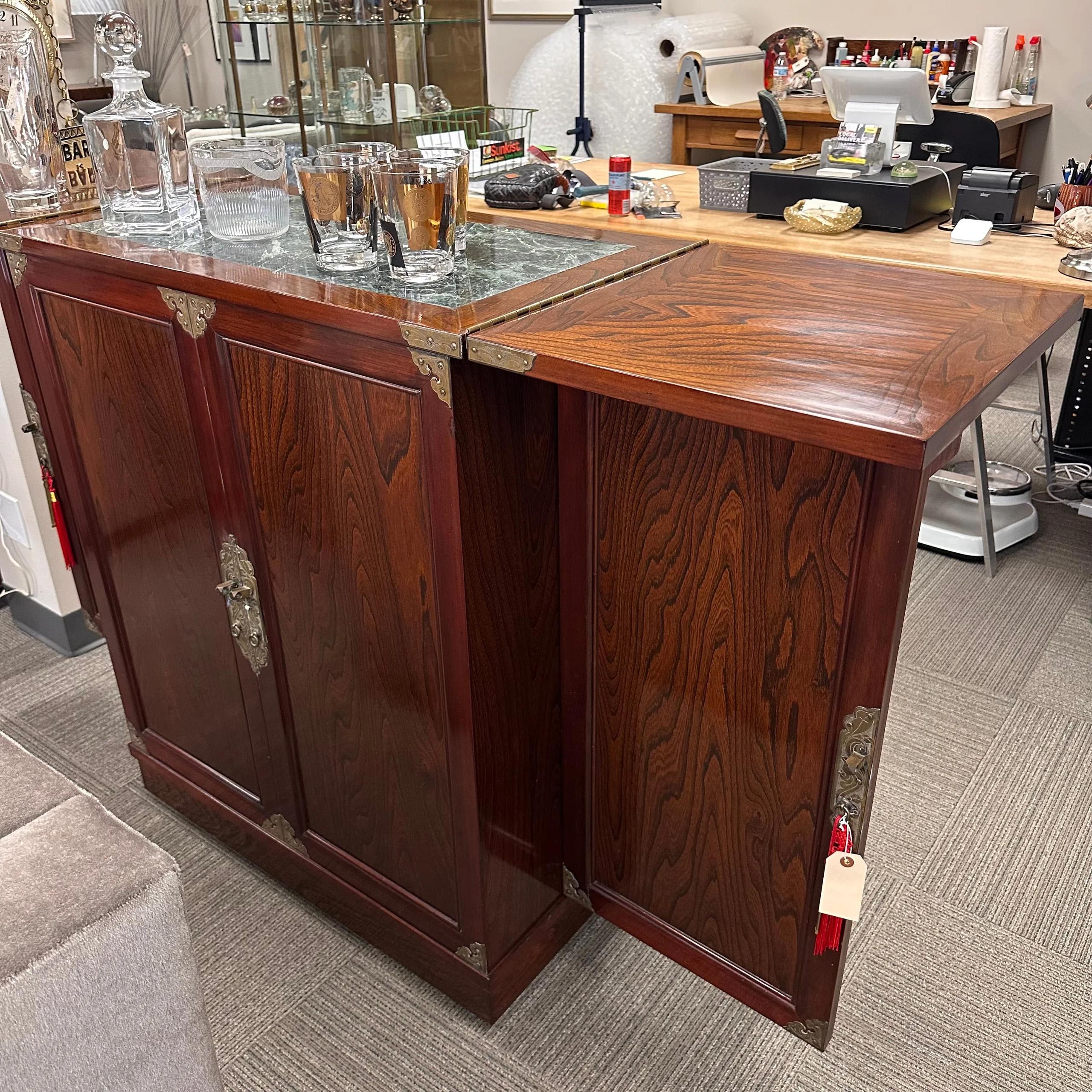 Bois de rose Bar double face asiatique rosewood en vente