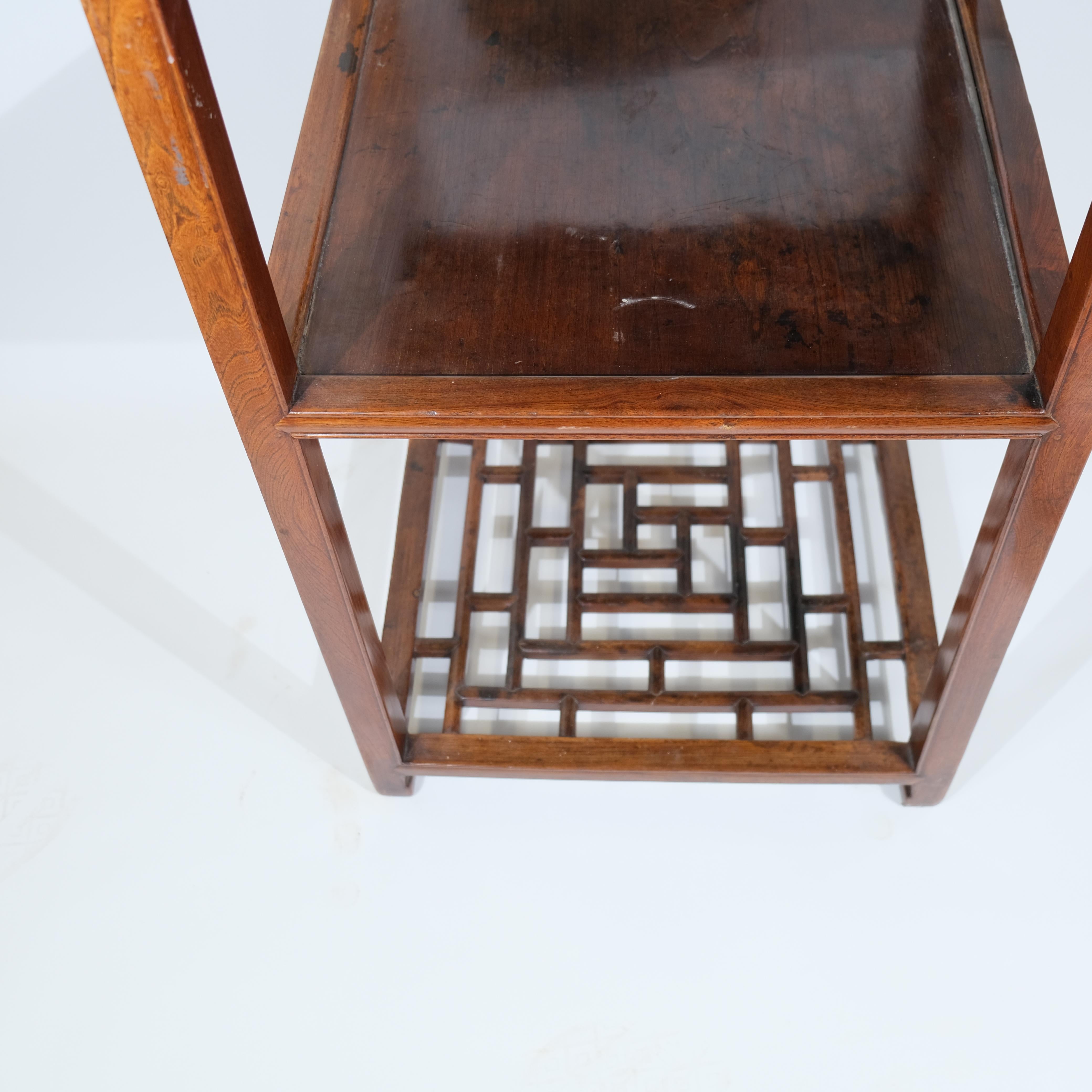 Table haute carrée asiatique Bois de rose. en vente 3