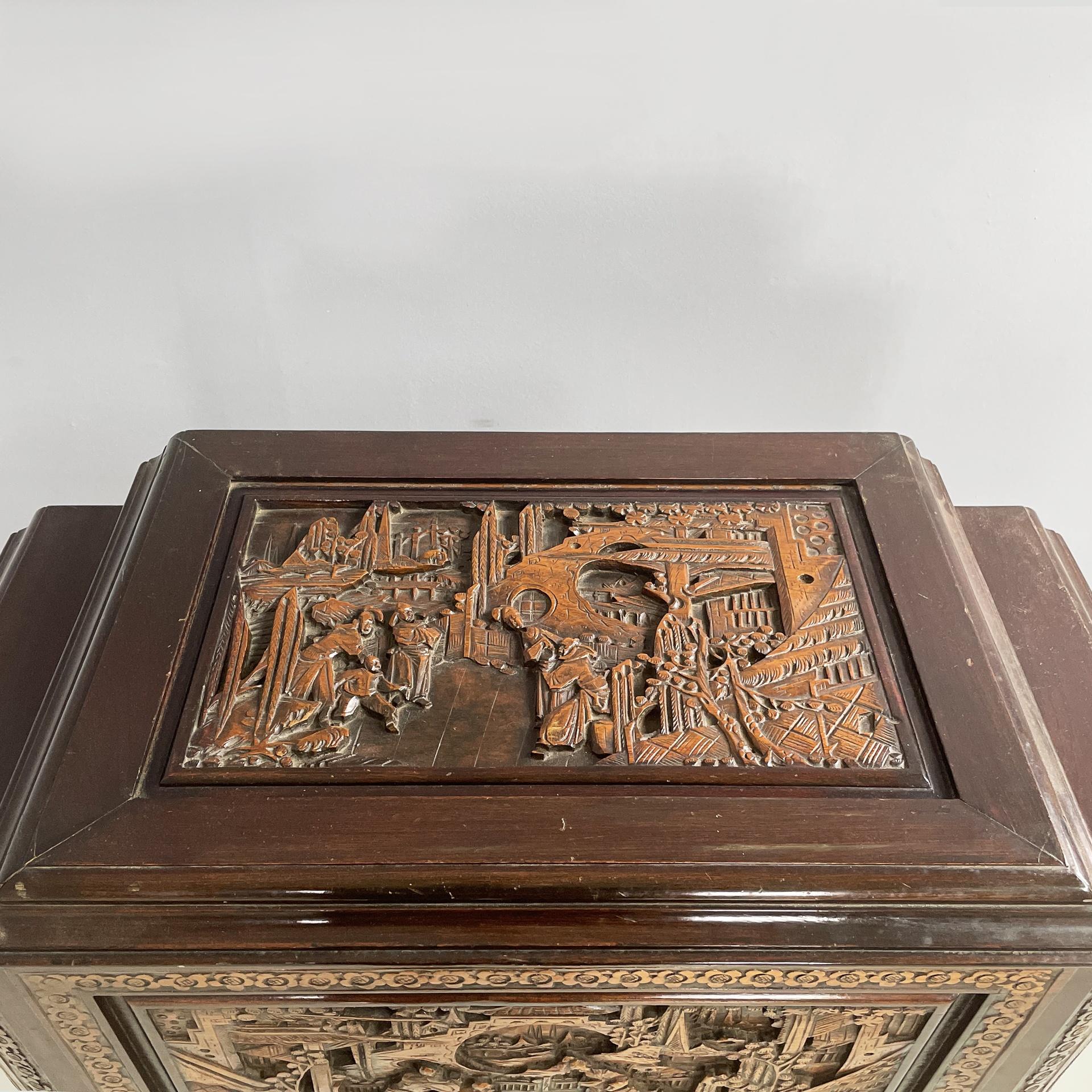 Mueble bar Art Decó de estilo asiático con incrustaciones de madera, años 30 en venta 4