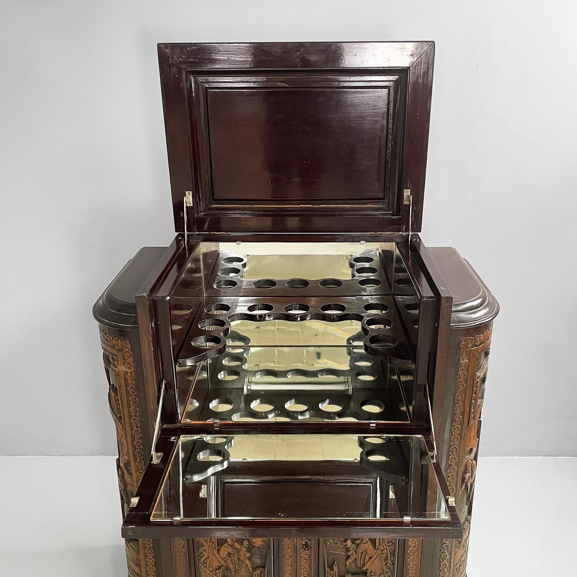 Mueble bar Art Decó de estilo asiático con incrustaciones de madera, años 30 Madera en venta