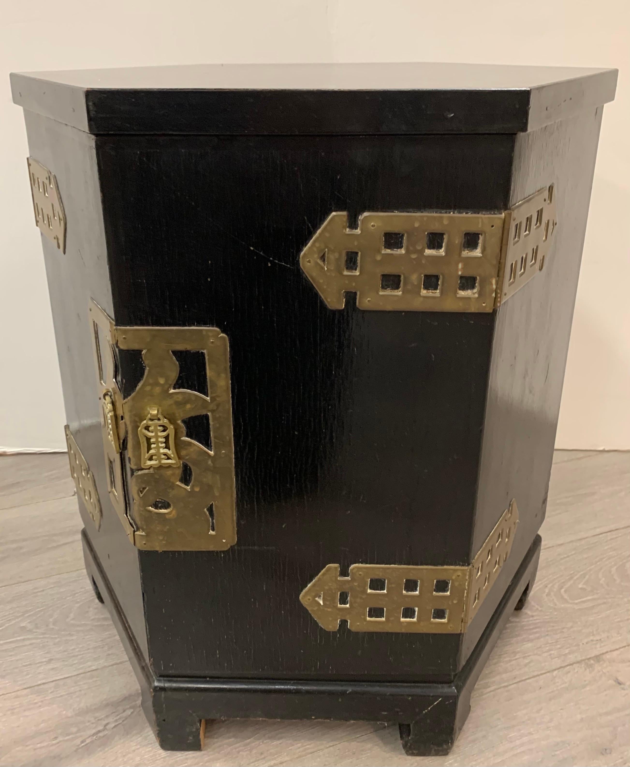 Asian Style Black Ebonized and Brass Hexagonal End Tables Nightstands 1