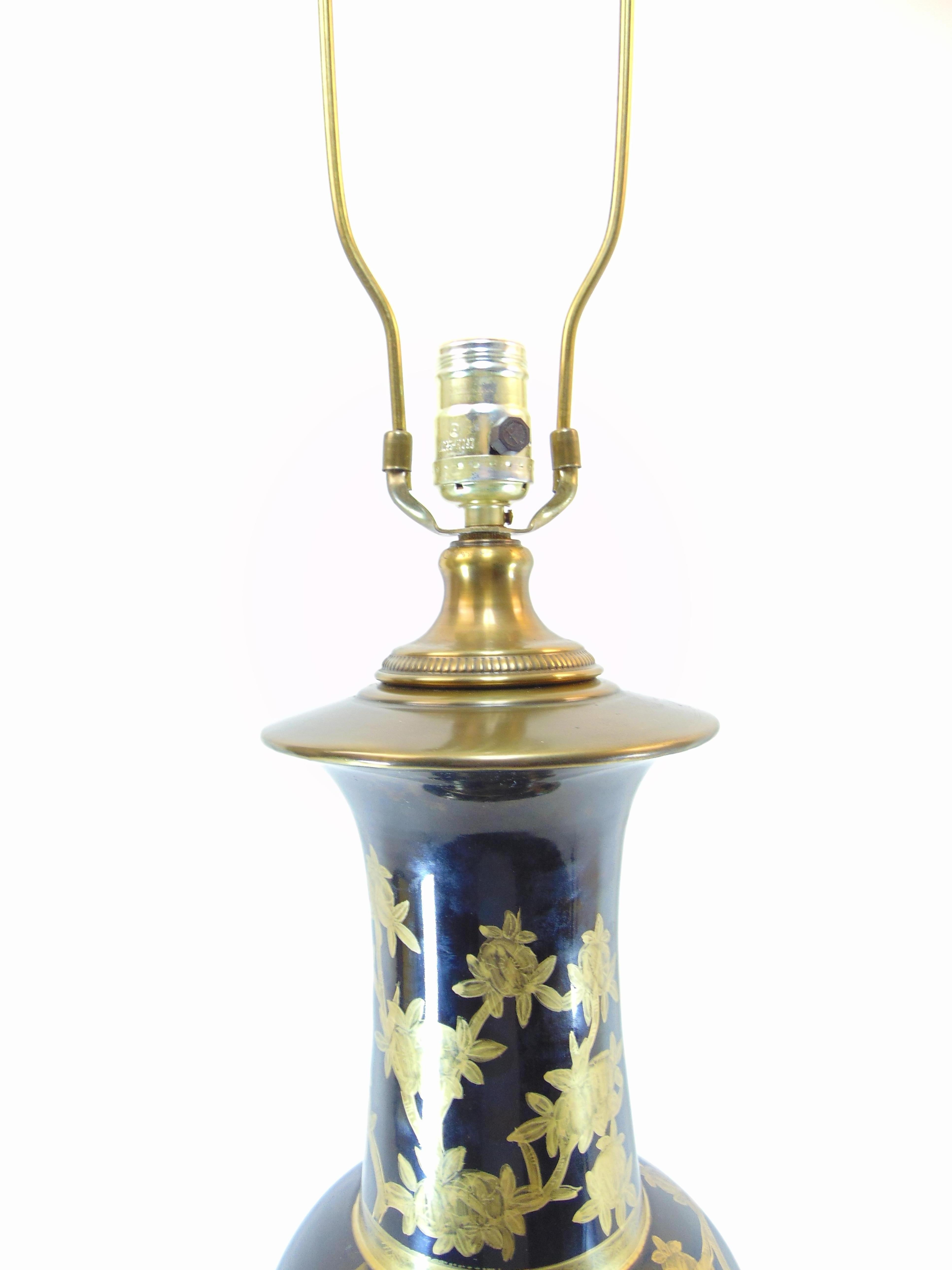 Late 20th Century Asian Style Ceramic and Gold Painted Vintage Lamp by Paul Hanson For Sale