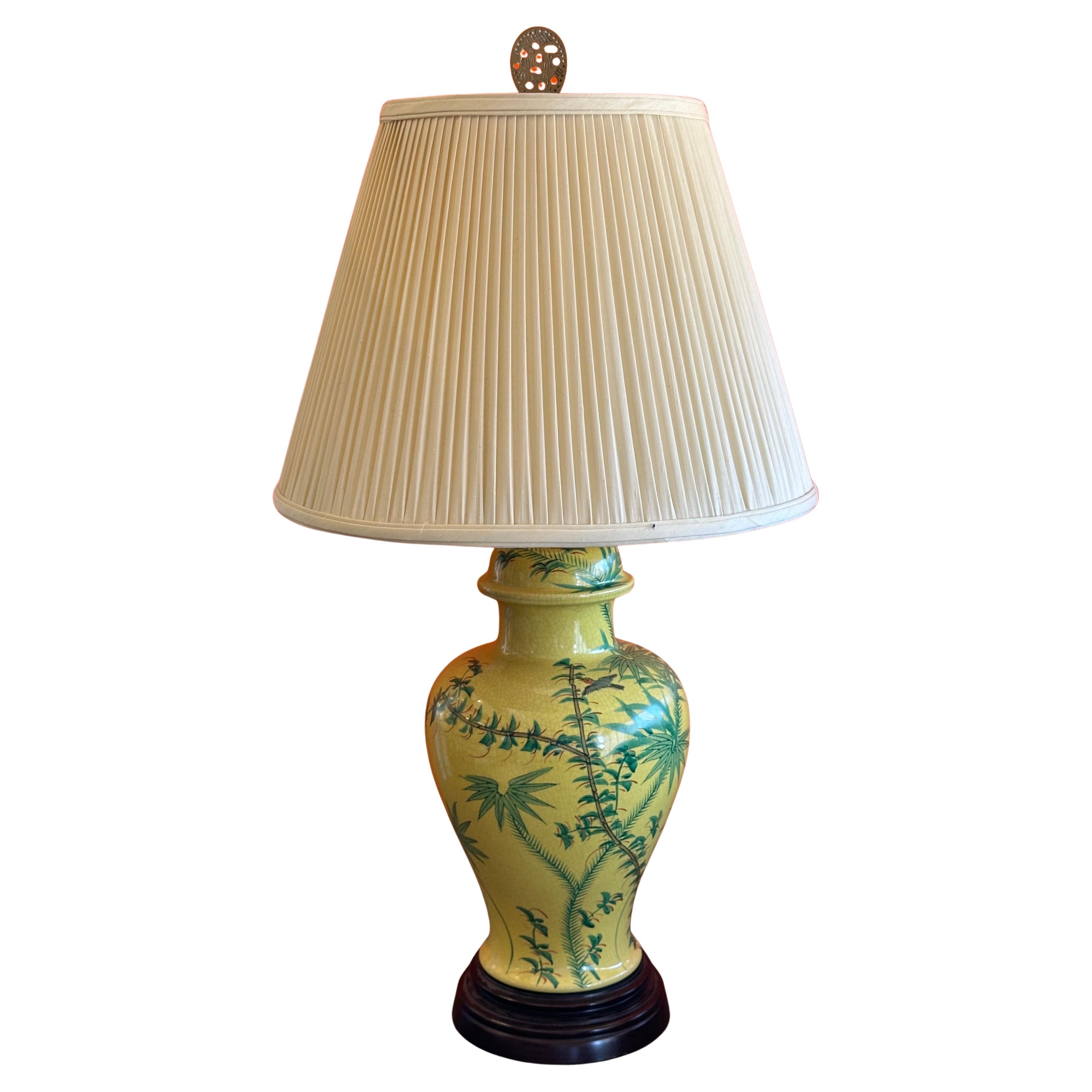 Américain Lampe de table en céramique de style Asian Style par Wildwood Lamp Company en vente