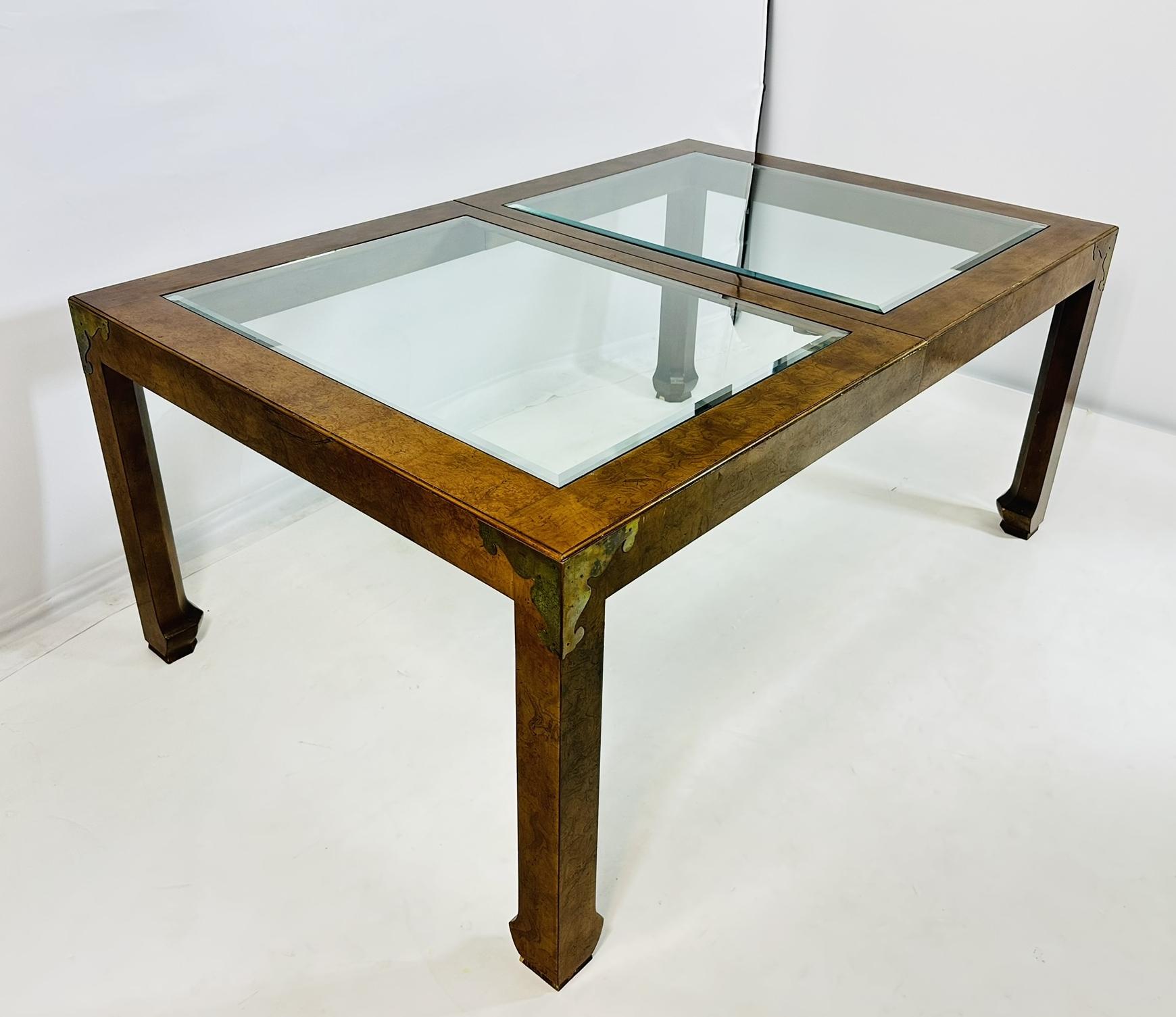 Mesa de comedor Asian Style de caoba maciza con patas Ming y chapado de madera de arce en venta 8