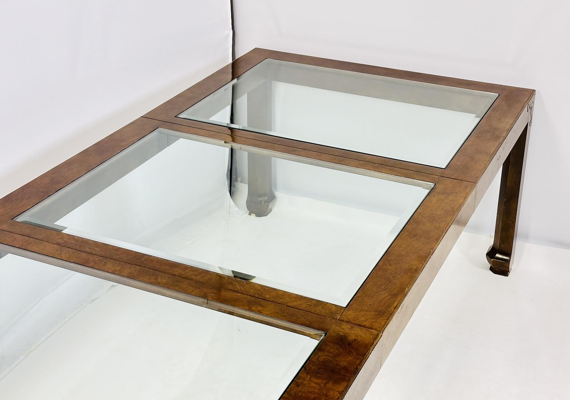 Mesa de comedor Asian Style de caoba maciza con patas Ming y chapado de madera de arce Vidrio en venta