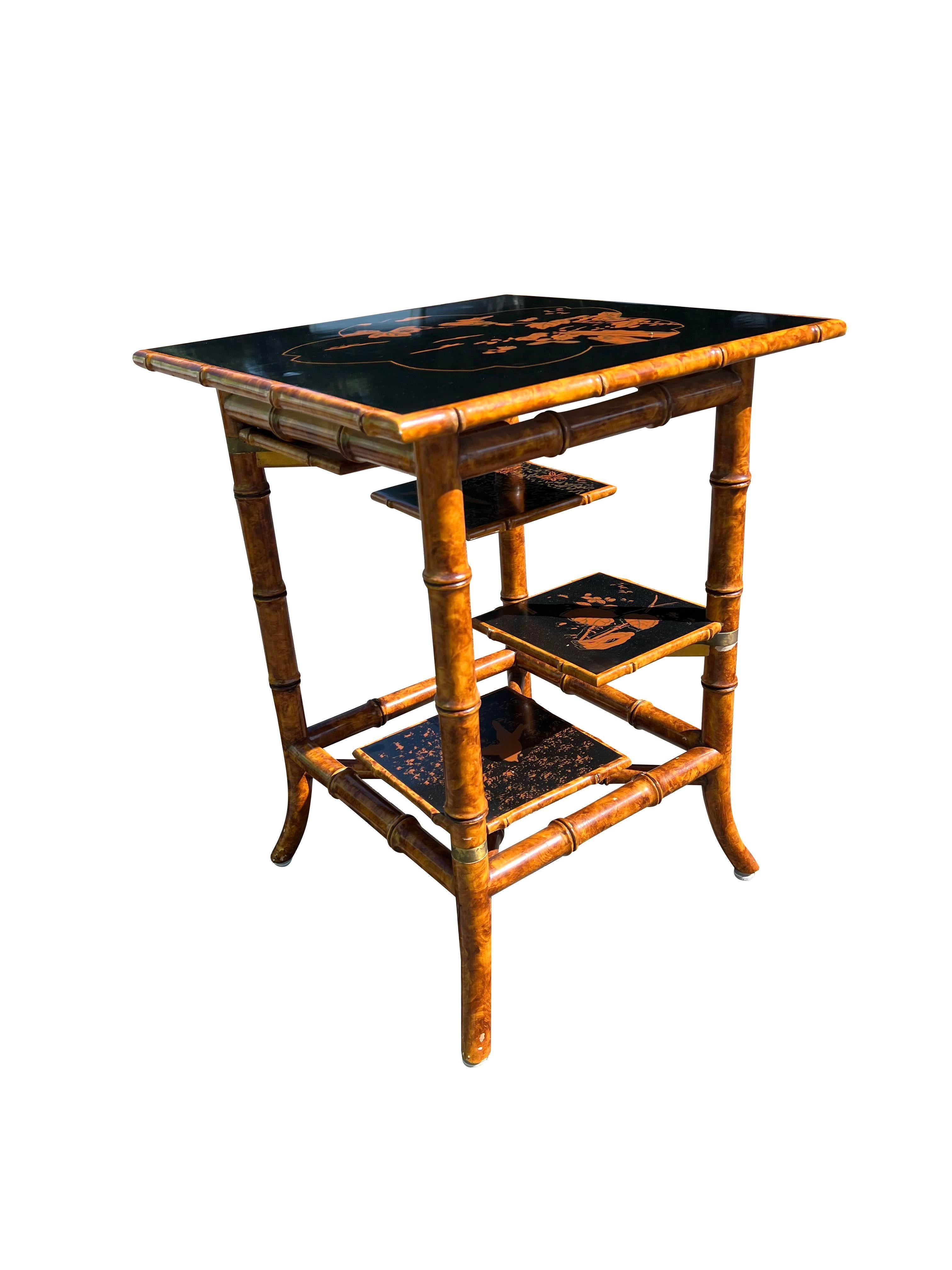Mesa auxiliar o de centro ajustable de bambú sintético Asian Style Vintage en Bueno estado para la venta en Saddle River, NJ