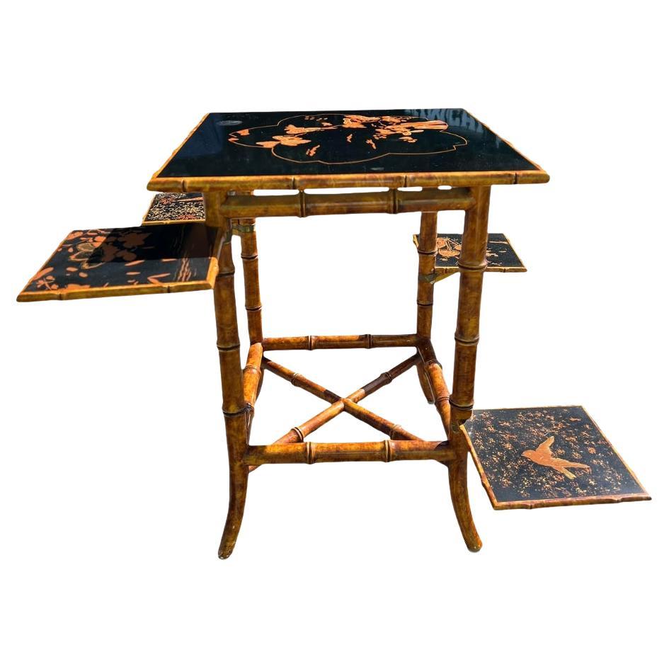 Mesa auxiliar o de centro ajustable de bambú sintético Asian Style Vintage en venta