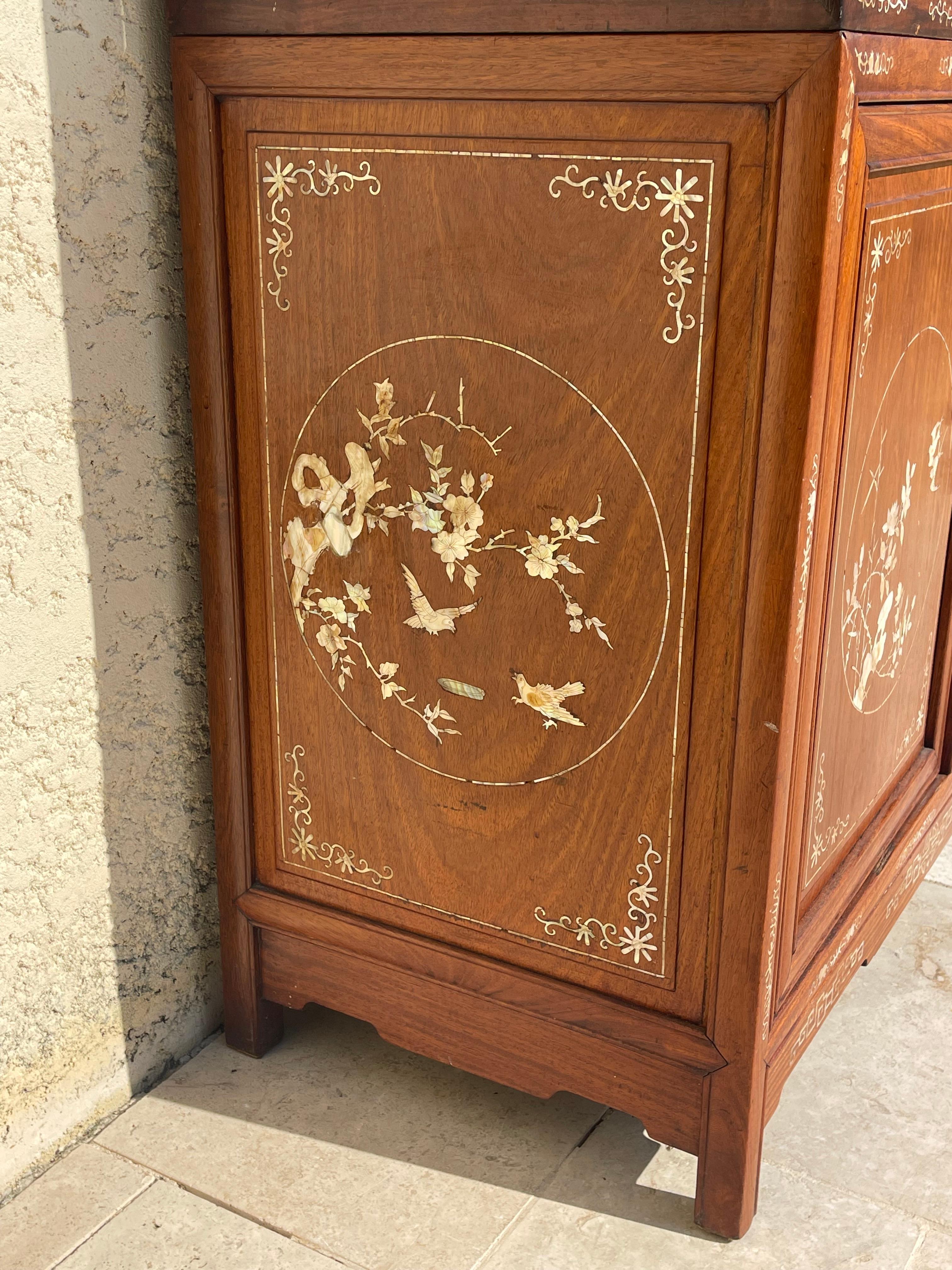 Asian Style Vitrine, XIX. Jahrhundert im Angebot 6
