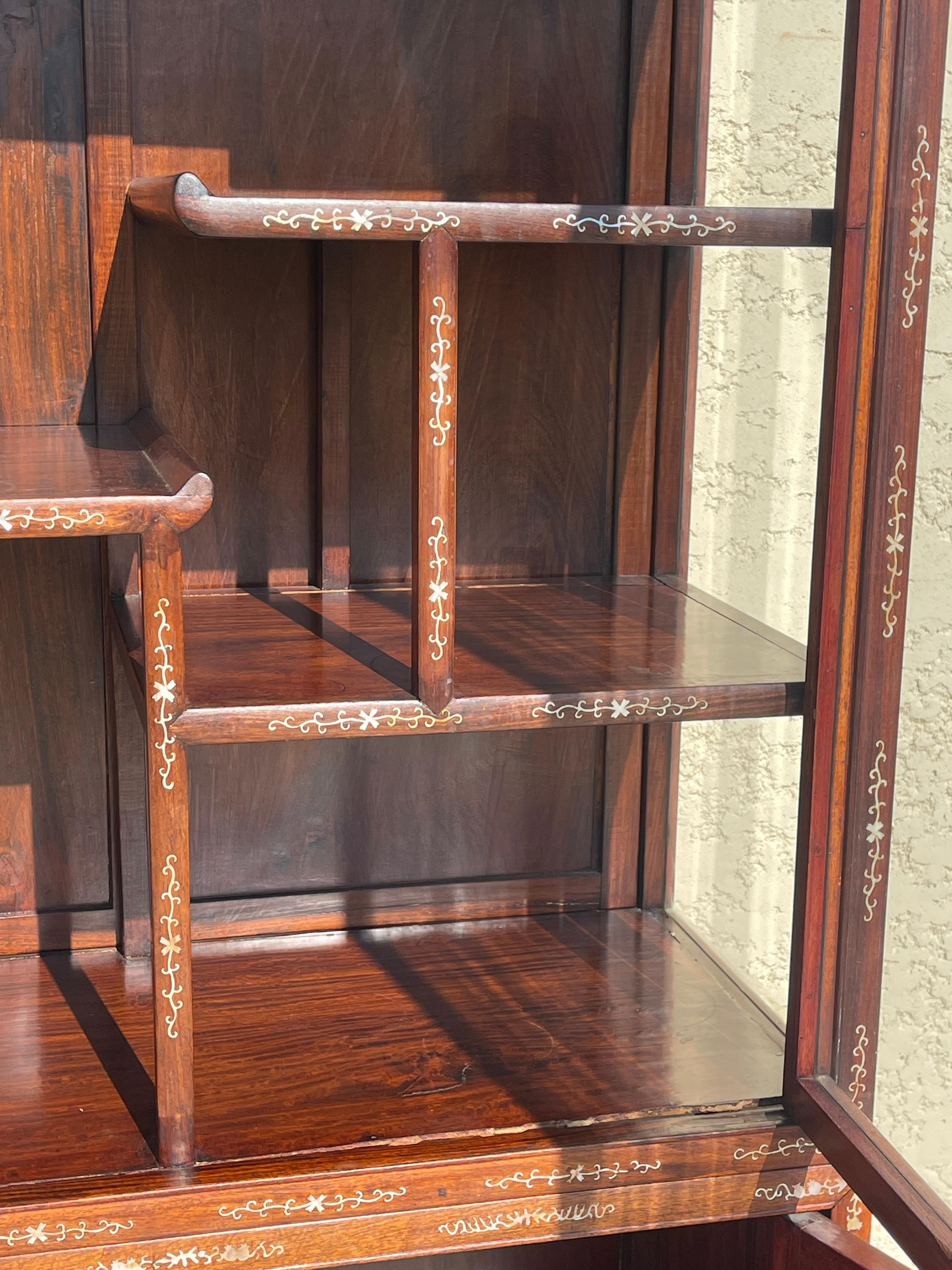 Asian Style Vitrine, XIX. Jahrhundert im Angebot 9