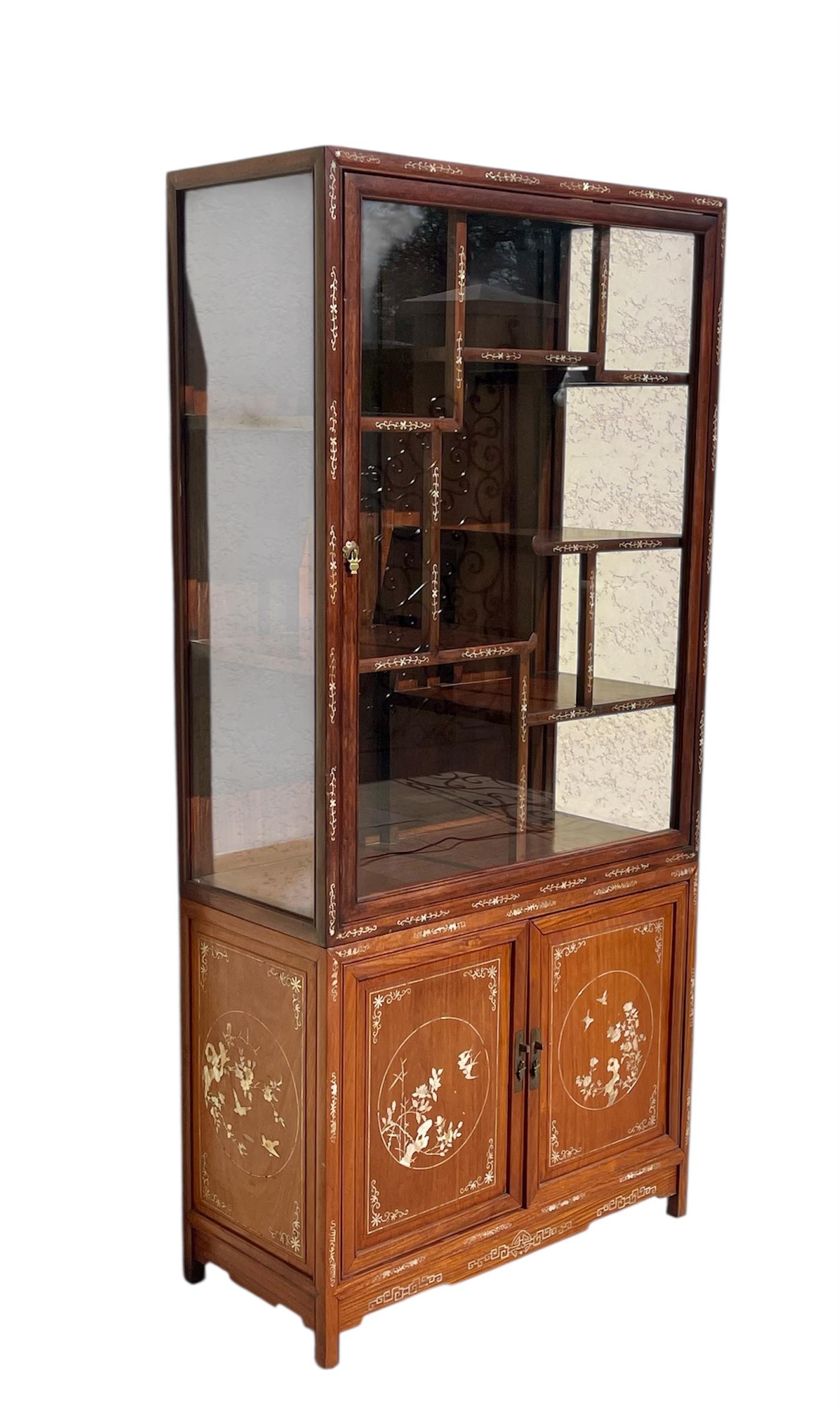 Asian Style Vitrine, XIX. Jahrhundert (Französisch) im Angebot