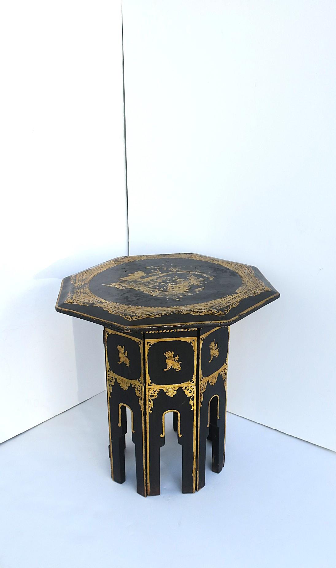 20th Century Asian Tabouret Side Table Black and Gold, Burma For Sale