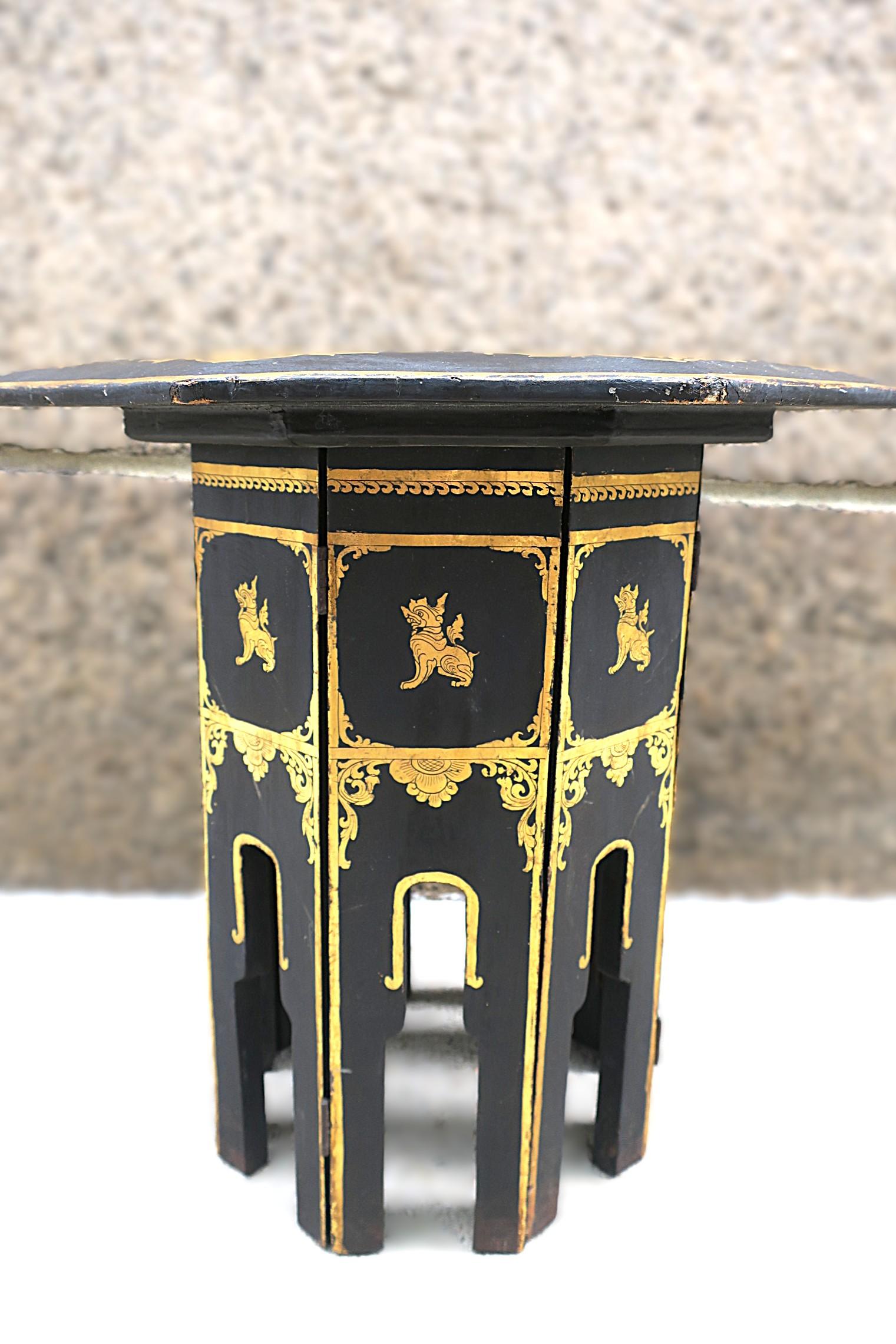 Asian Tabouret Side Table Black and Gold, Burma For Sale 3